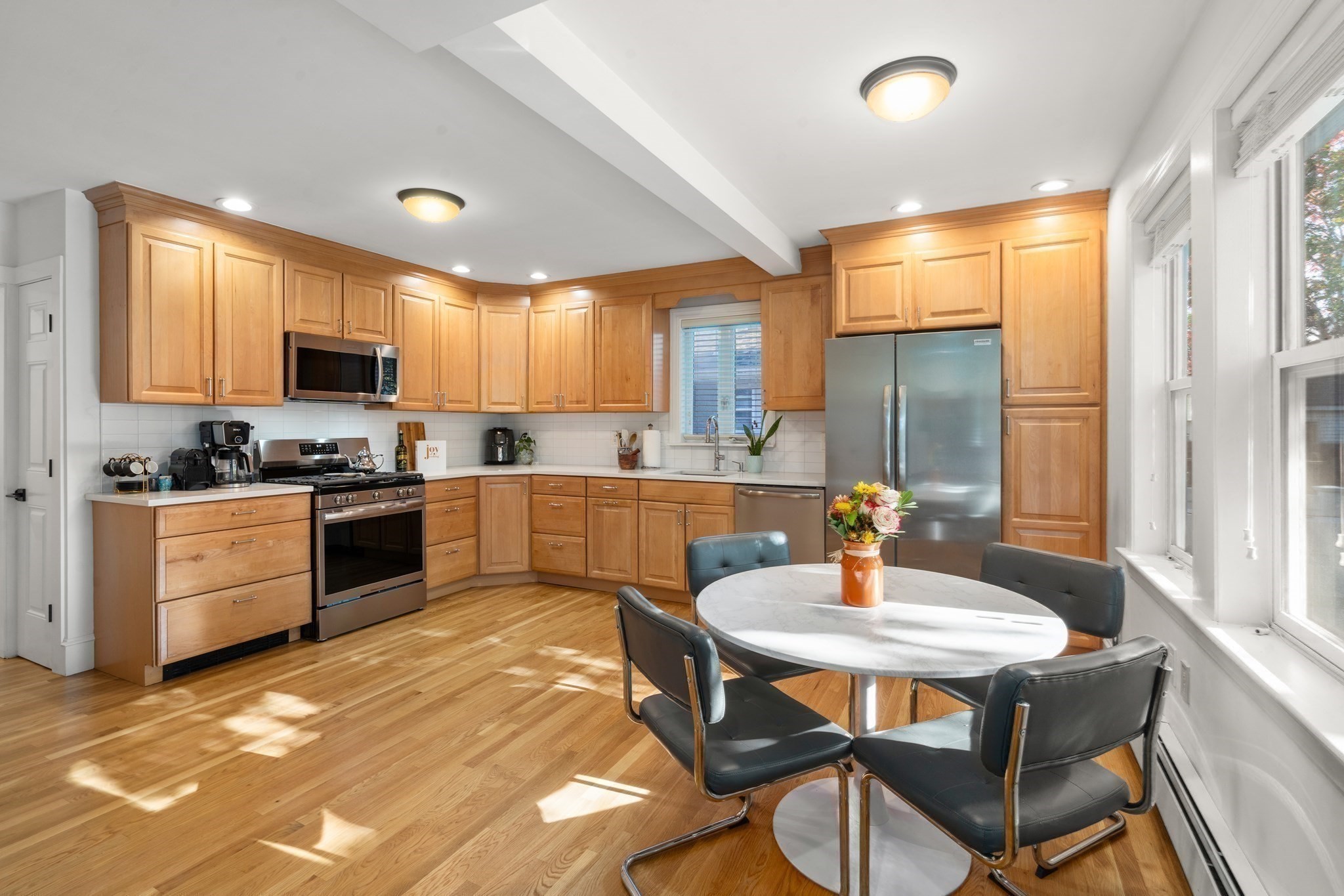 44 Holmes Rd