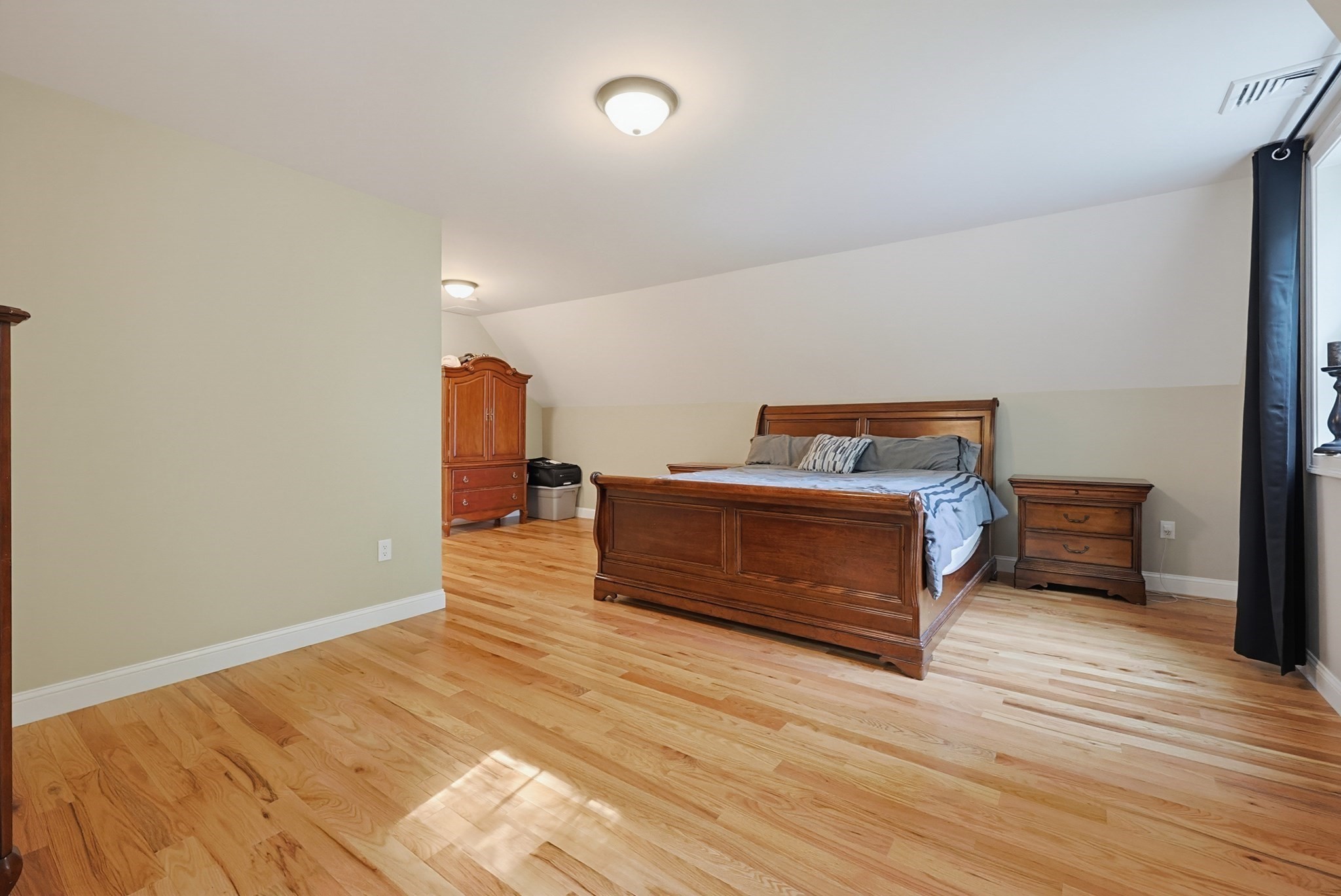 74 King Philip Rd