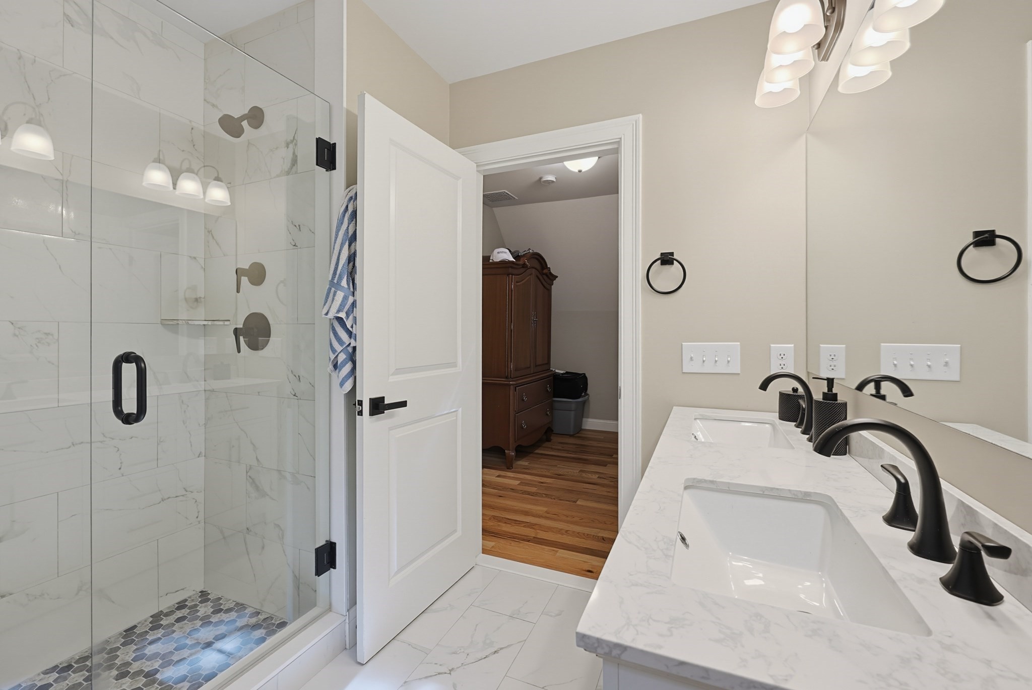 74 King Philip Rd