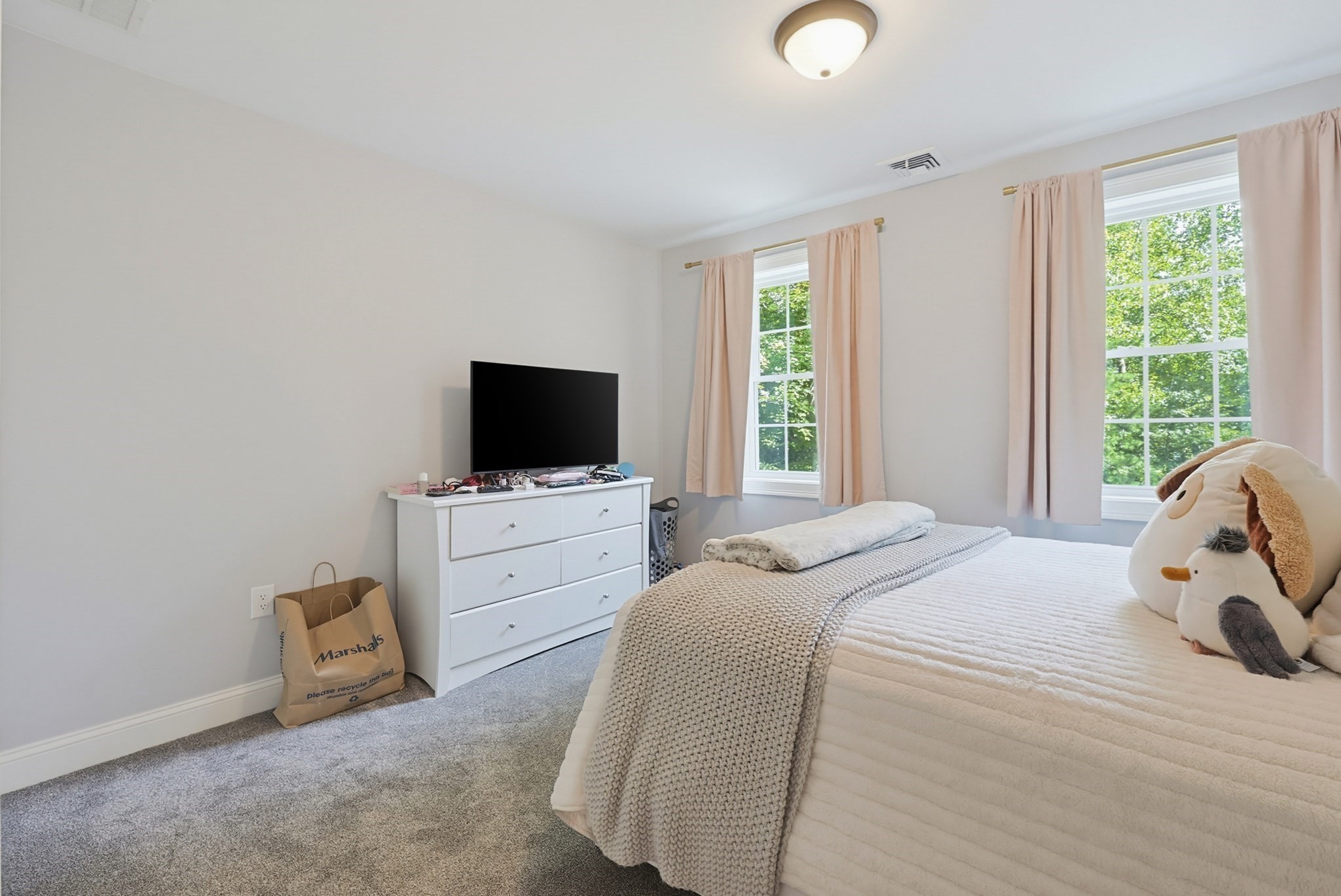 74 King Philip Rd