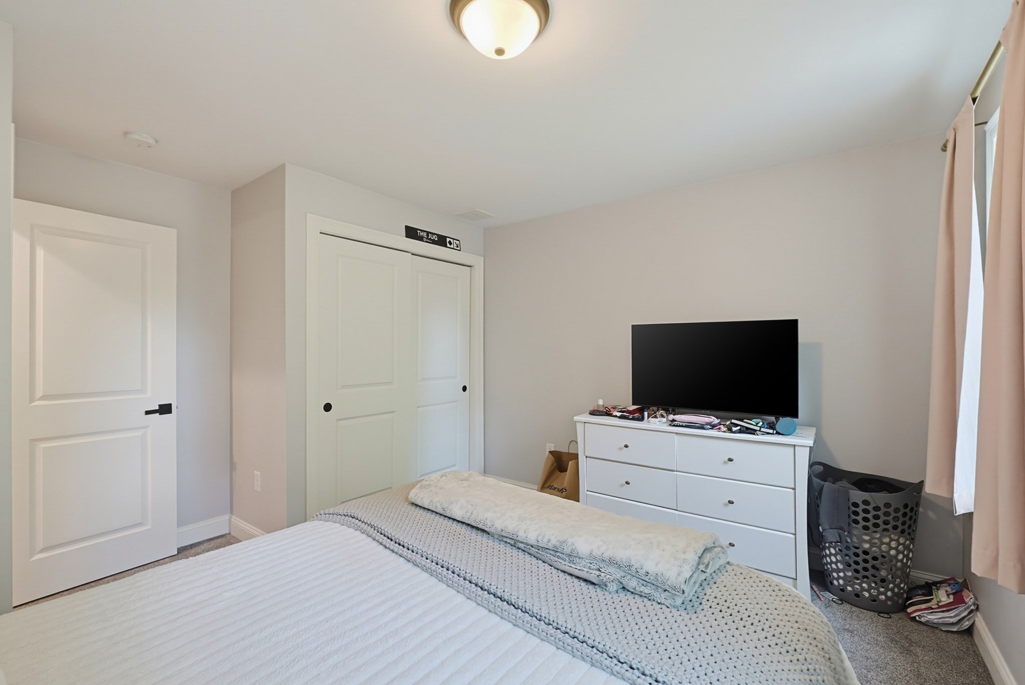 74 King Philip Rd