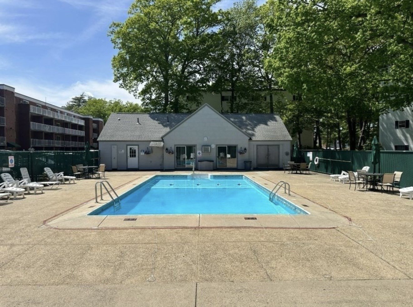 26 Greentree Ln # 31
