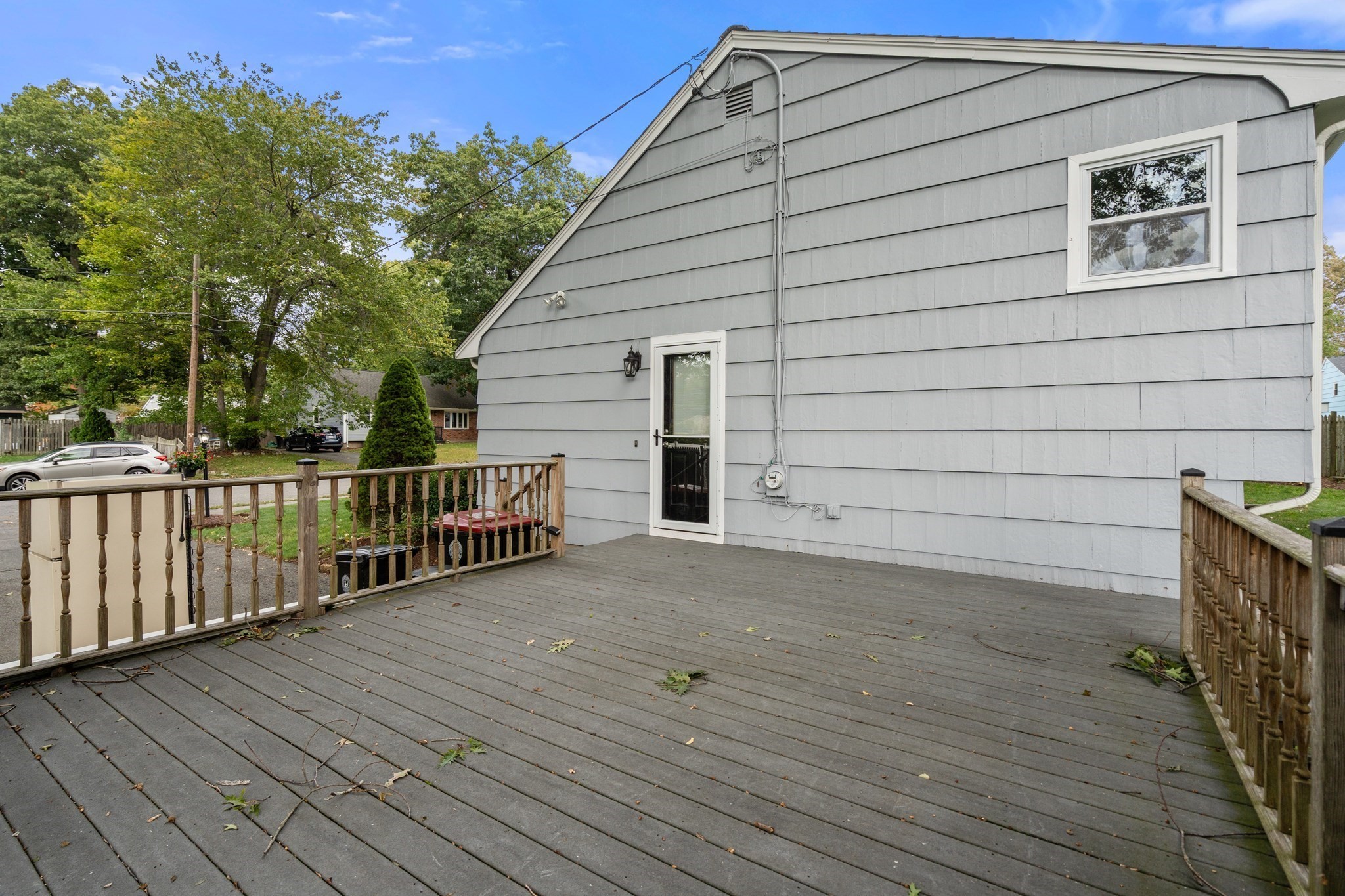 18 Julie Ave