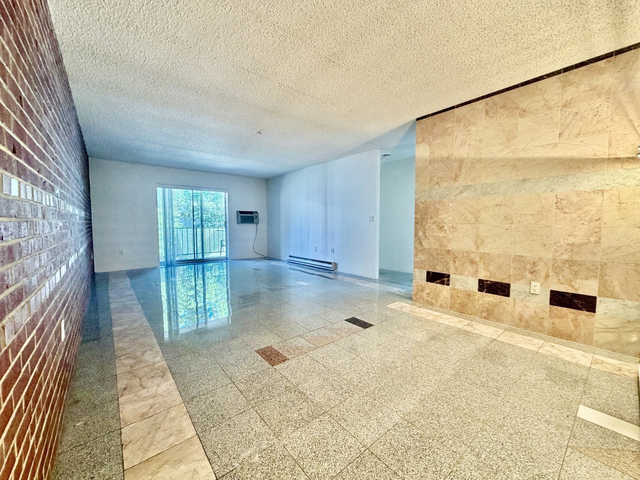 65 Webster St # 303