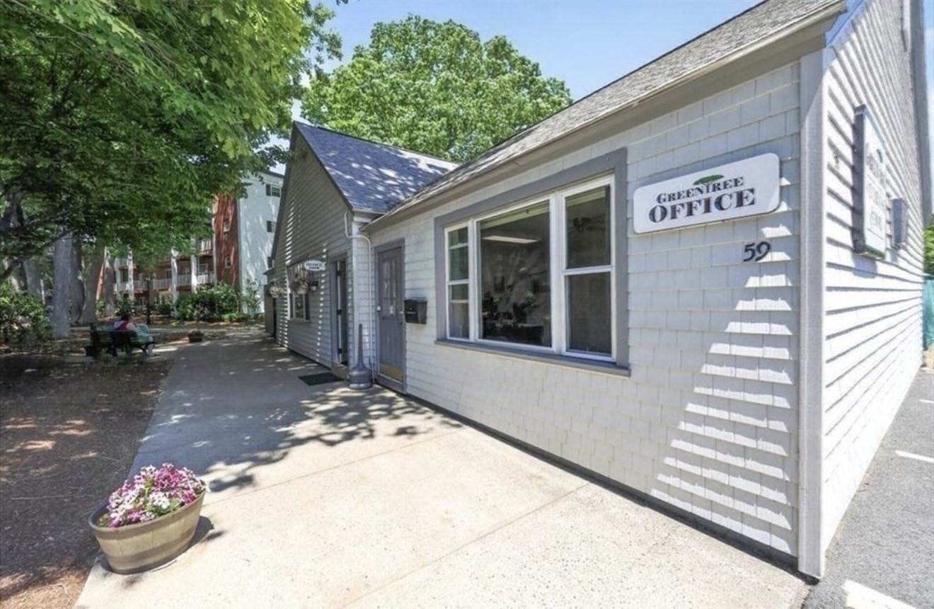 65 Webster St # 303