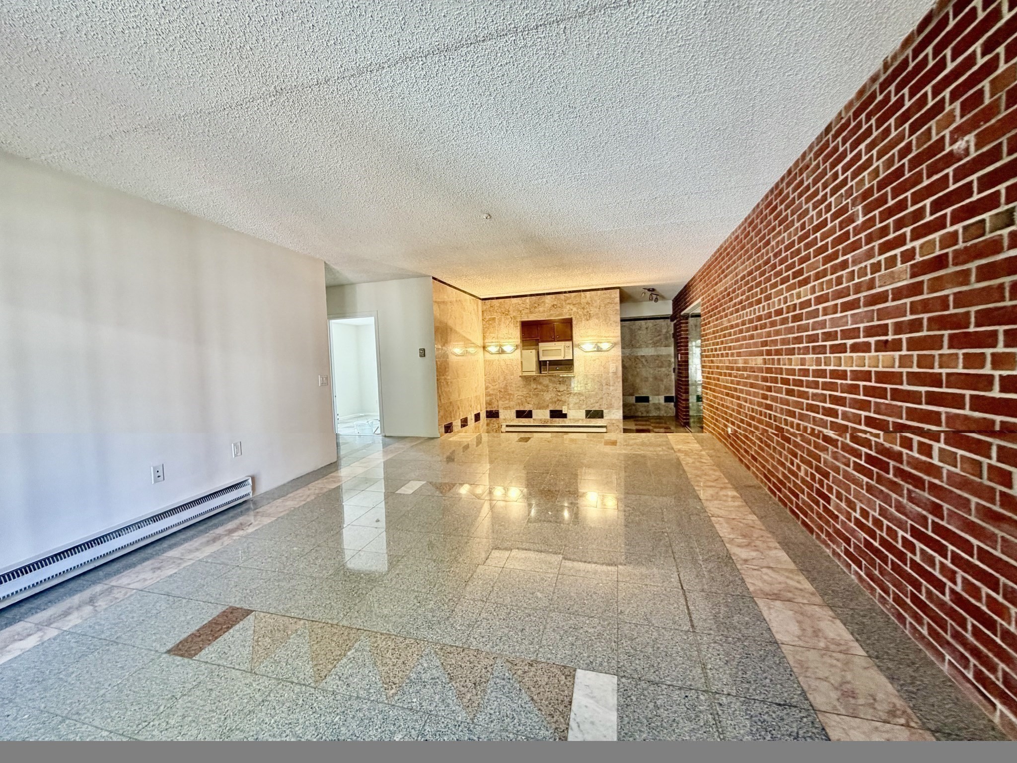 65 Webster St # 303
