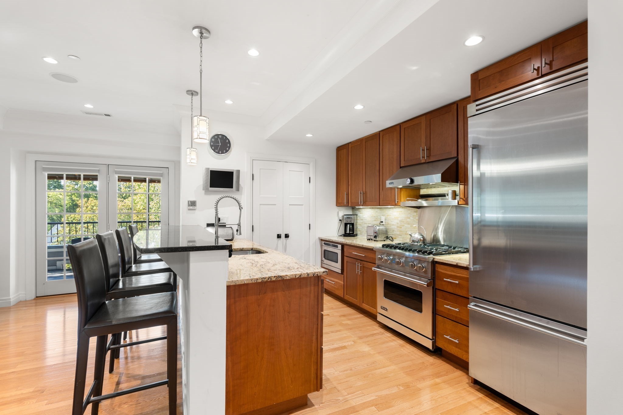 36 Central Ave # 16