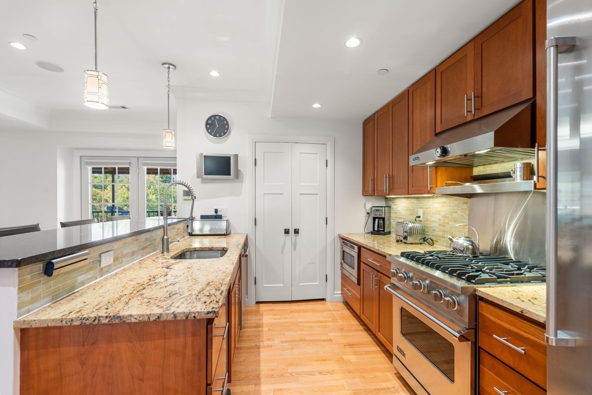 36 Central Ave # 16