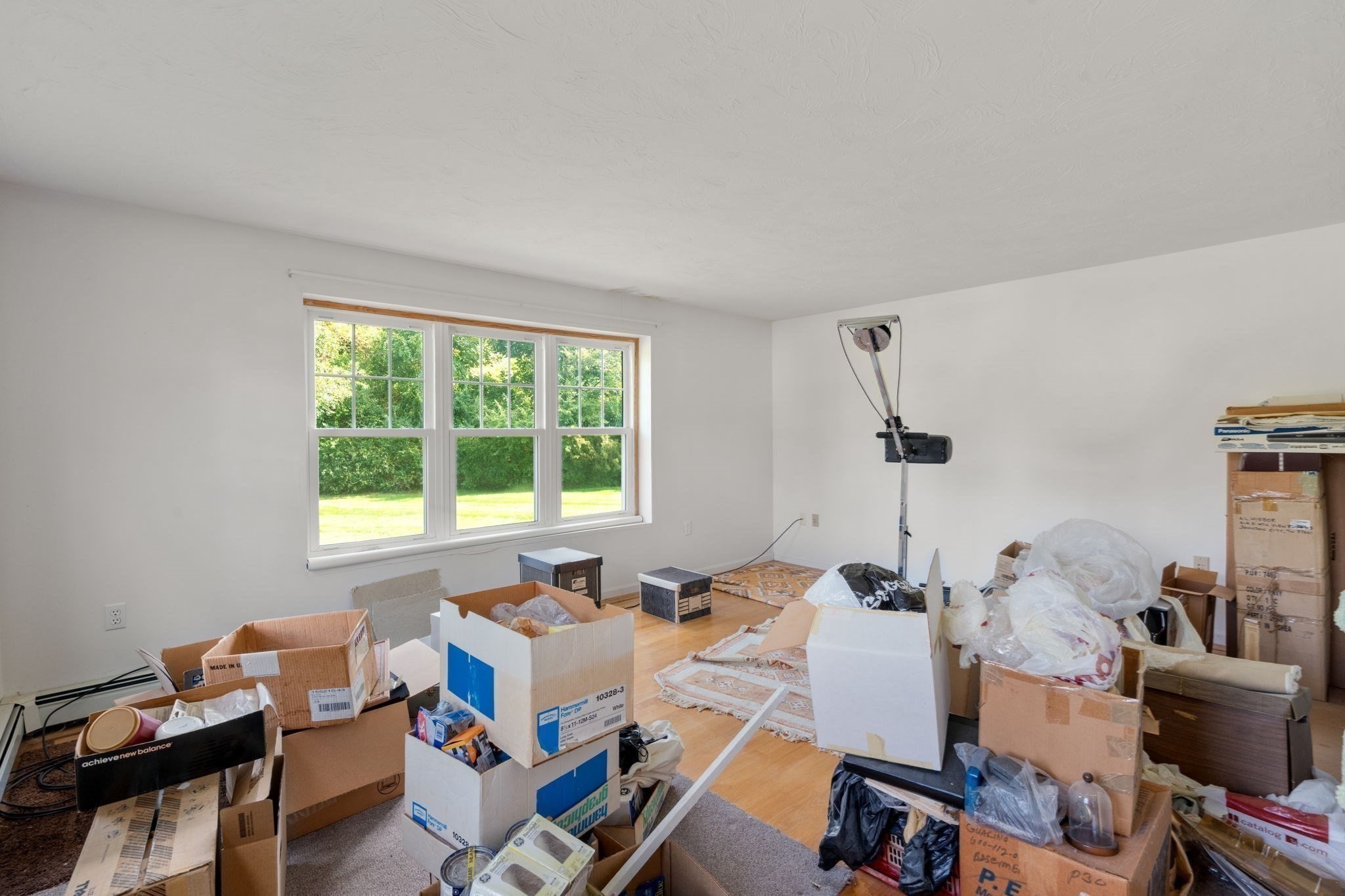 25 Country Club Dr