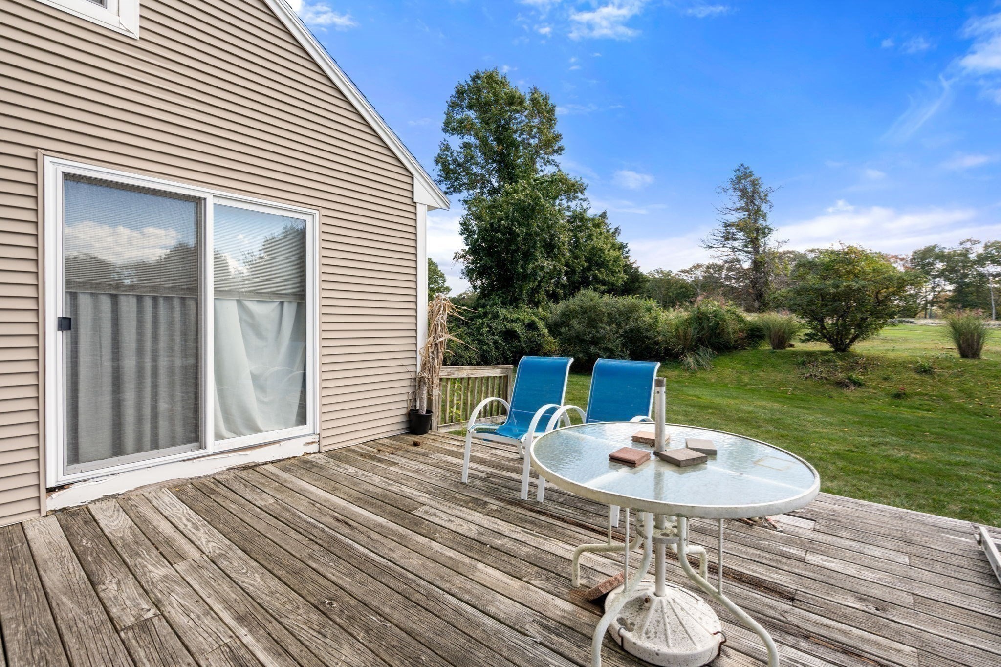 25 Country Club Dr