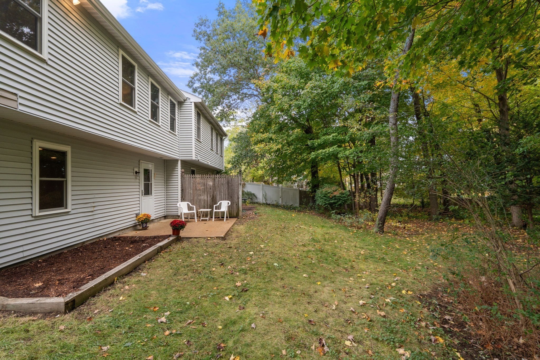 8 Lauren Drive # 8