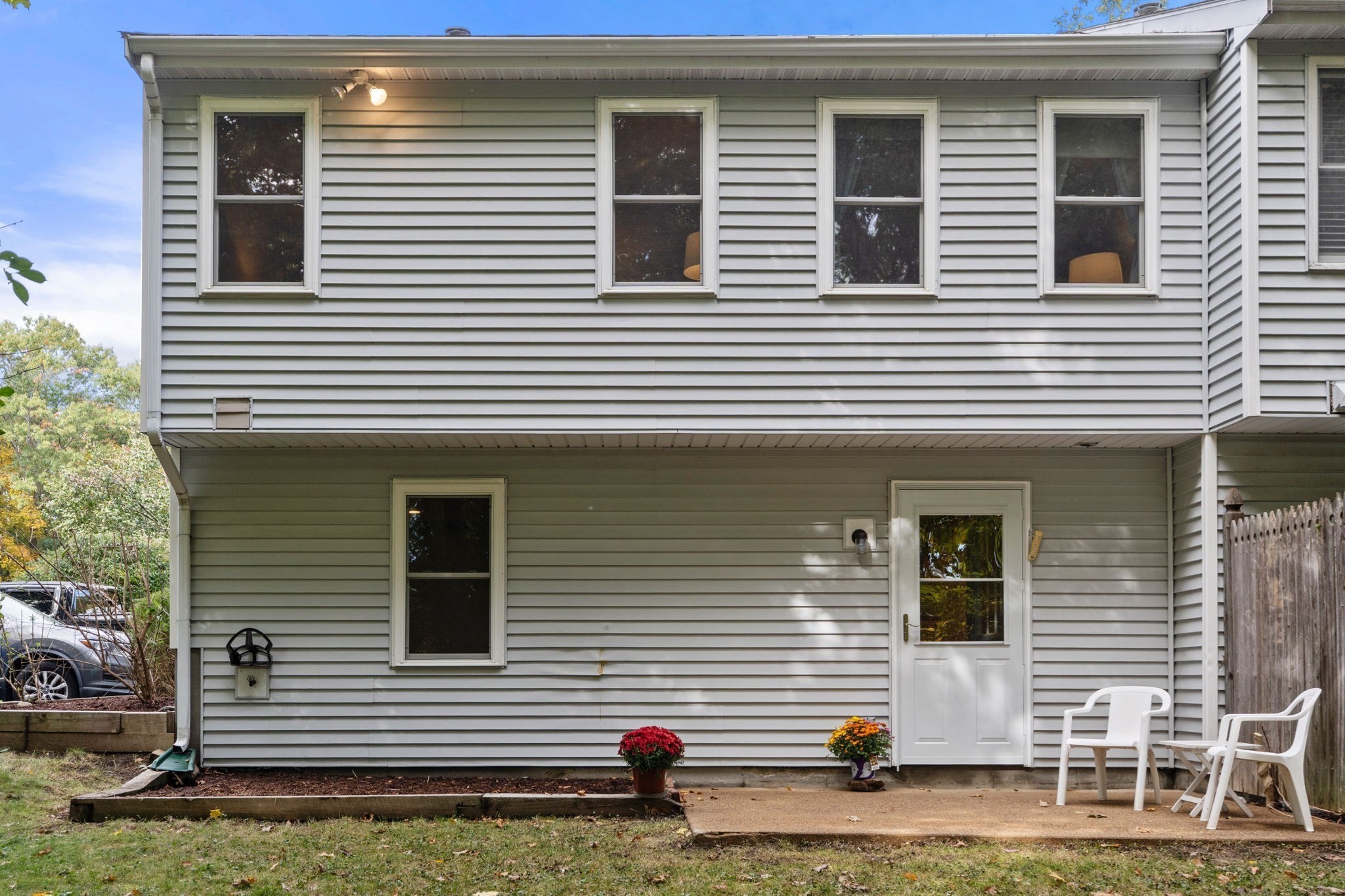 8 Lauren Drive # 8