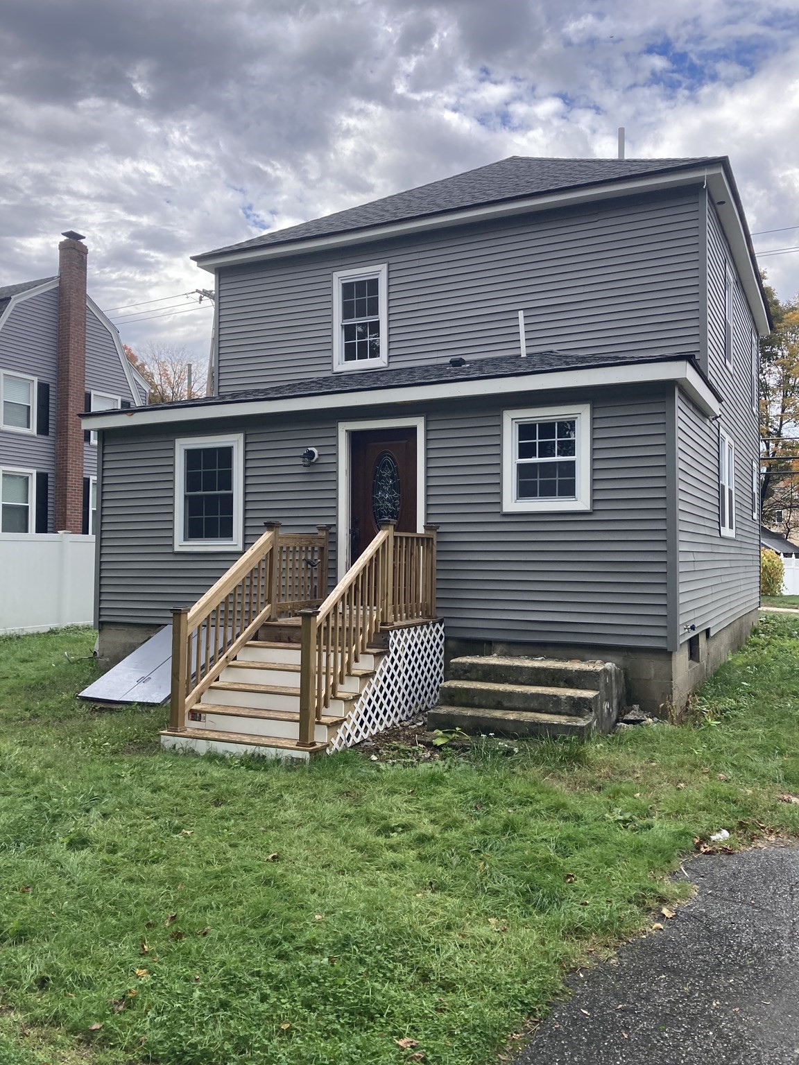 279 Pearl St