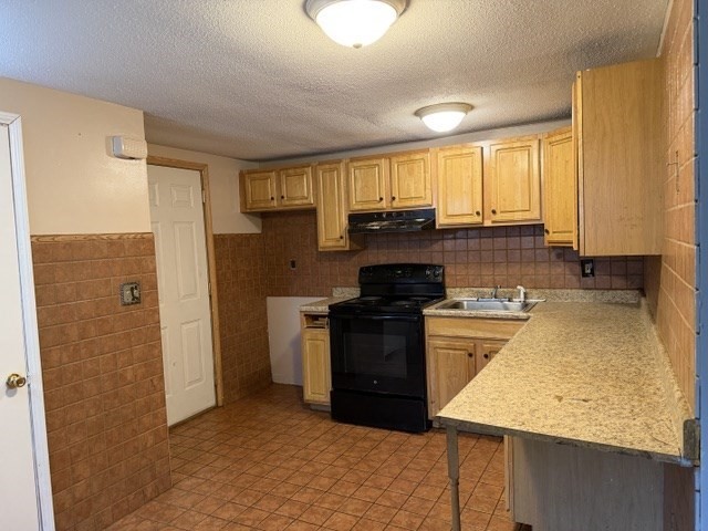 11 Auna Dr # 3