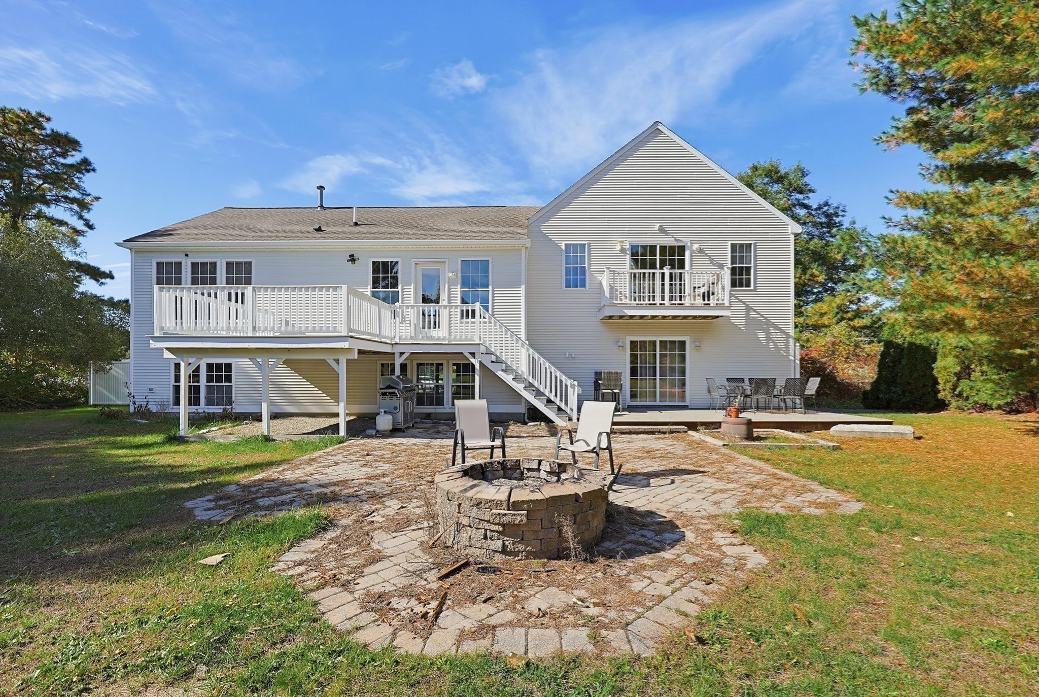 227 Lunns Way