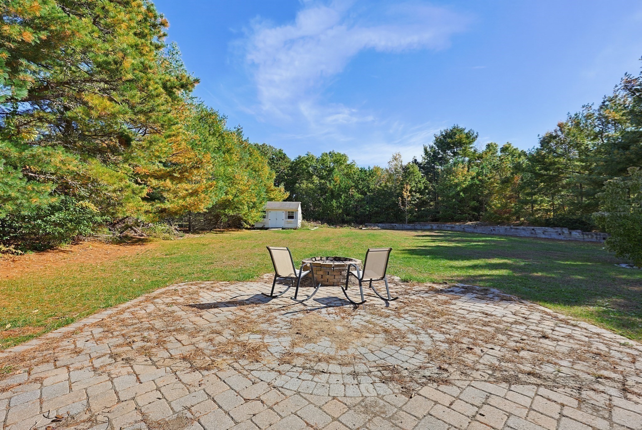 227 Lunns Way