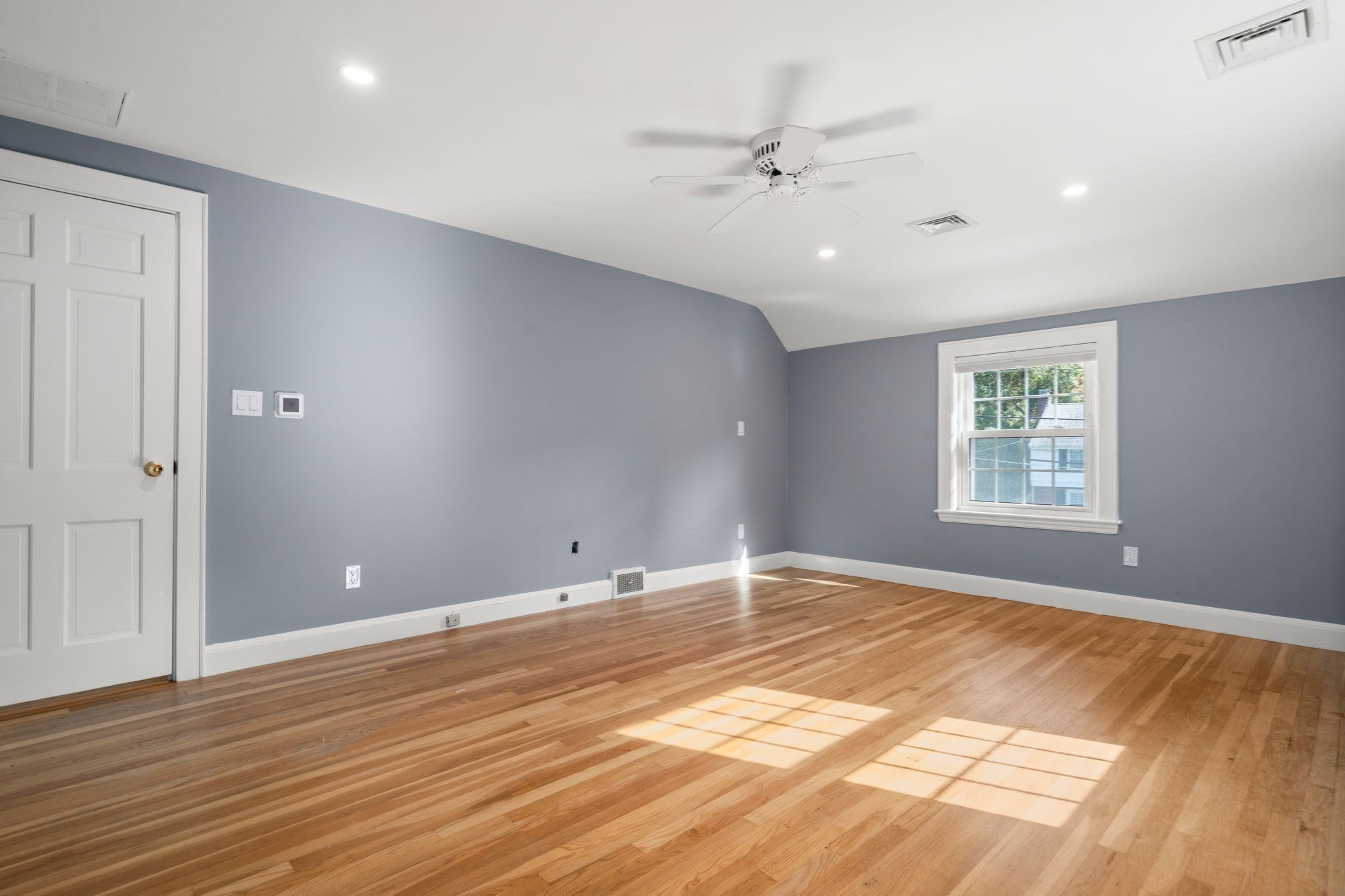 14 Longfellow Rd
