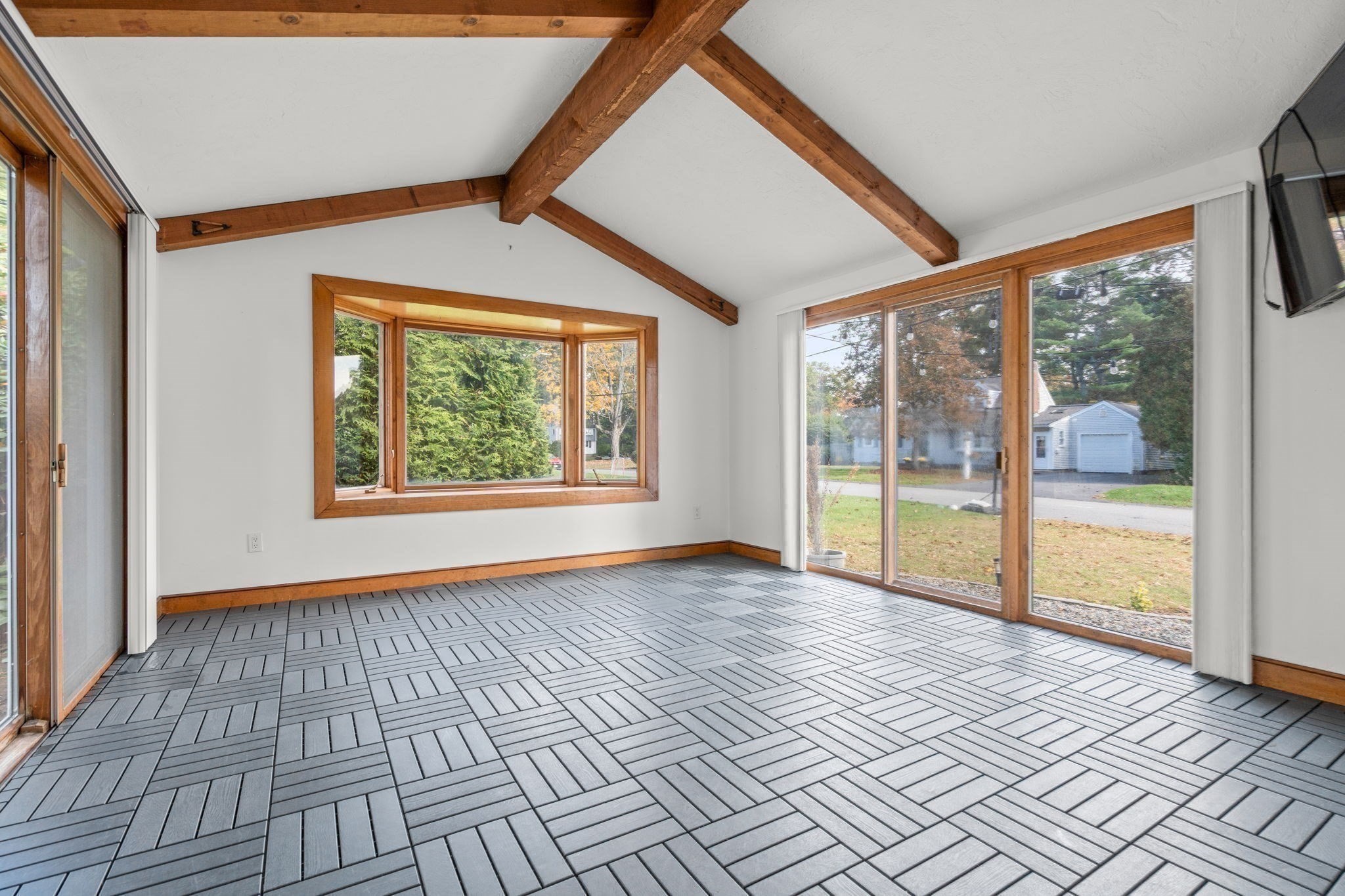 14 Longfellow Rd