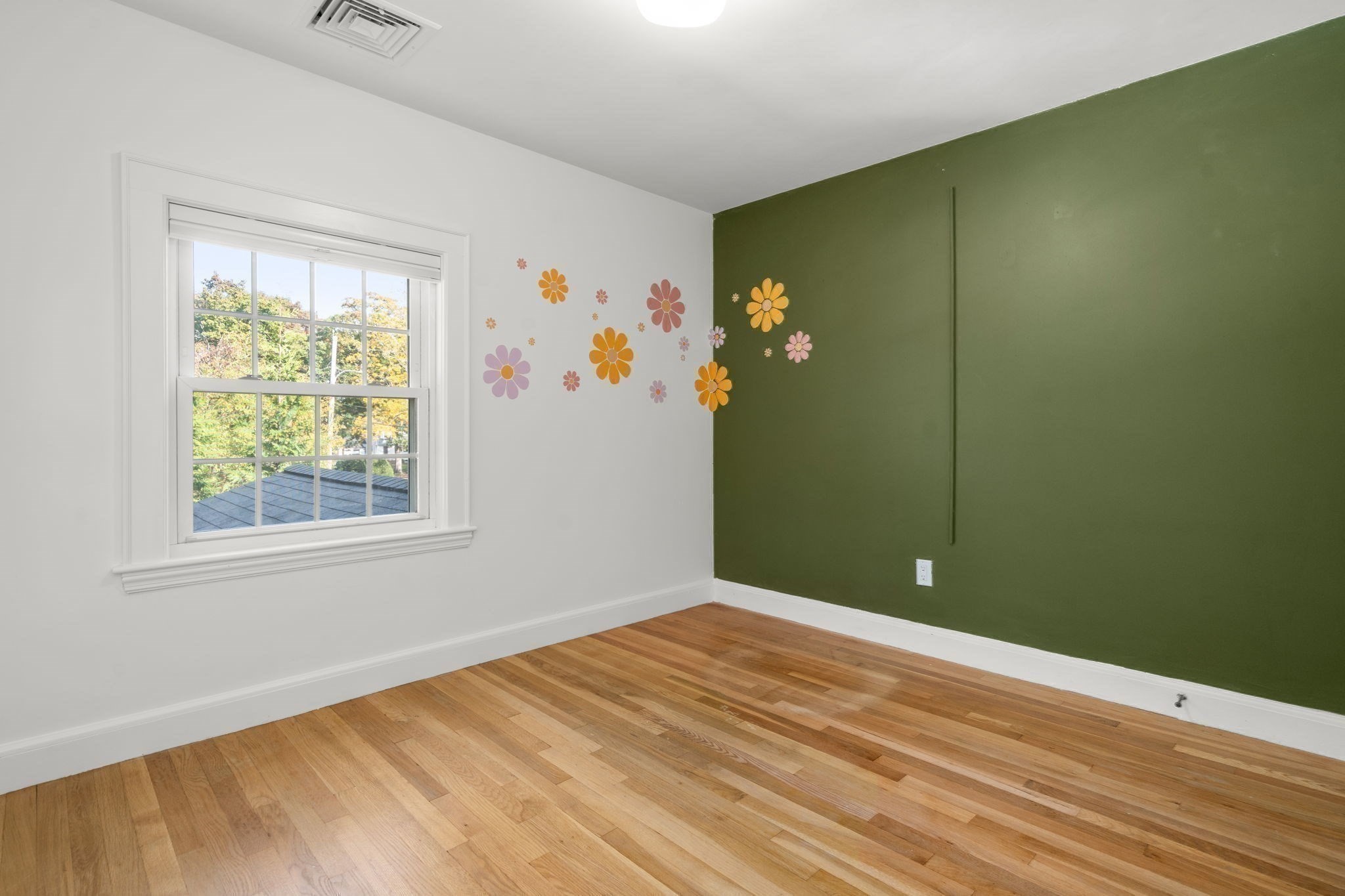 14 Longfellow Rd
