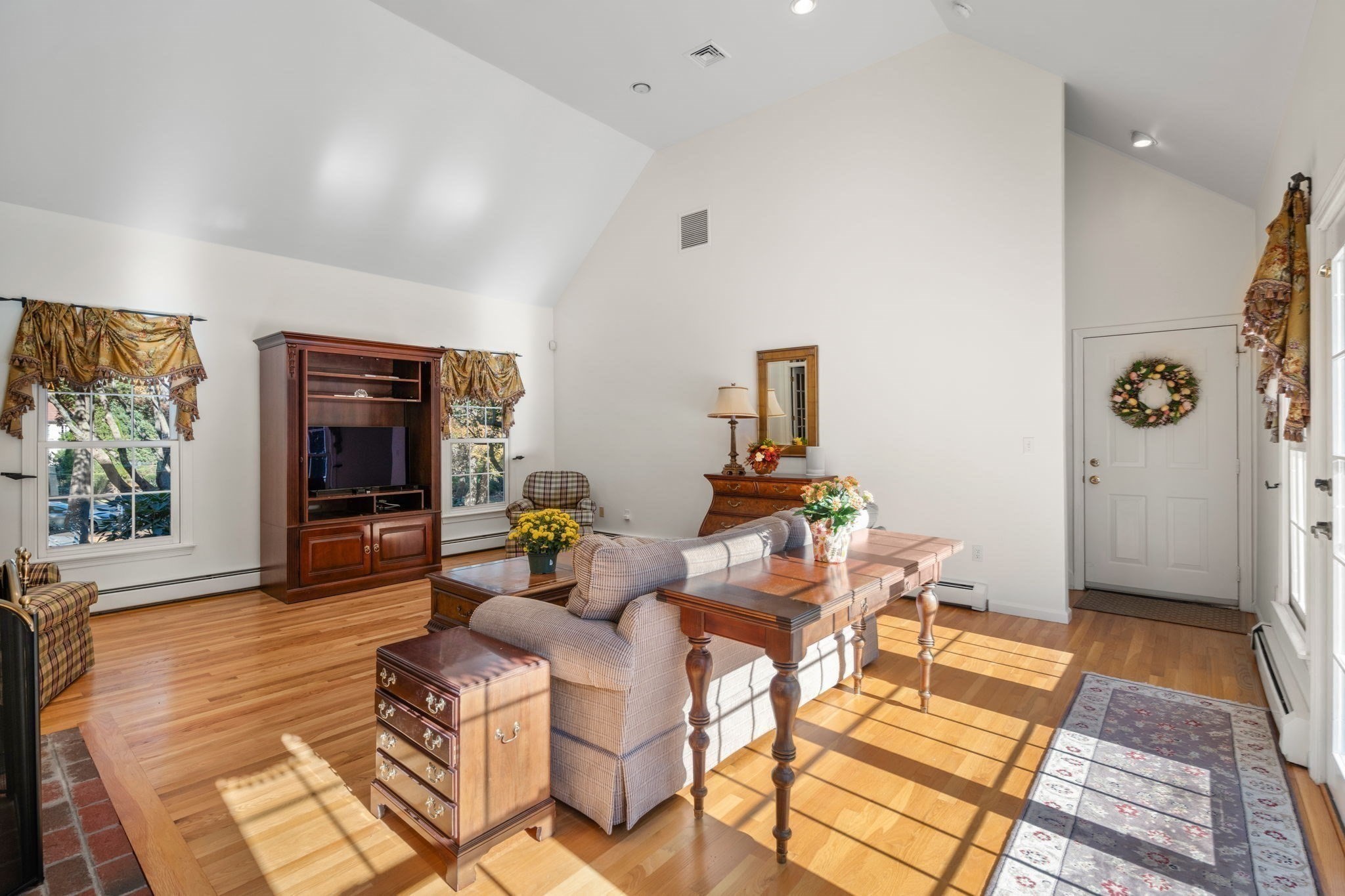 196 Bay Colony Drive
