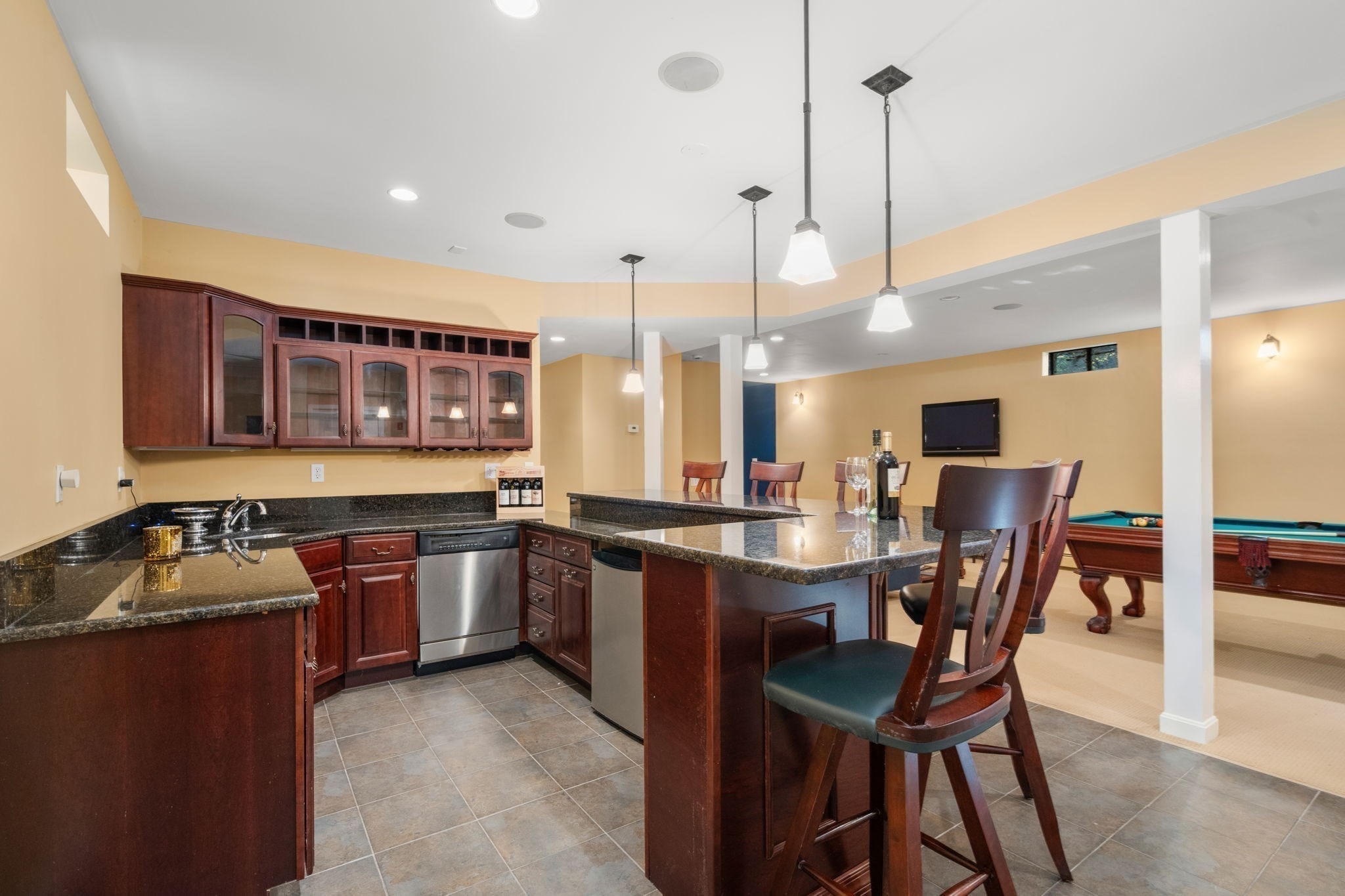 196 Bay Colony Drive