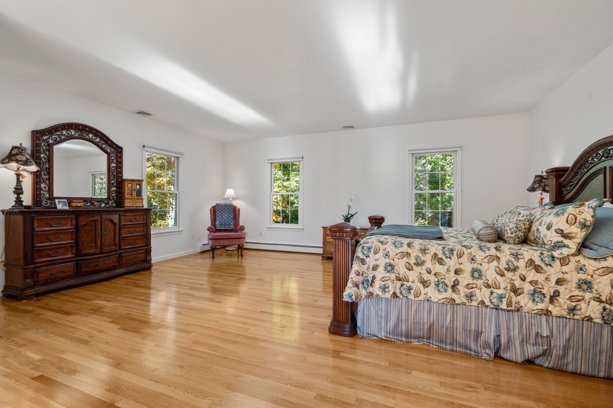 196 Bay Colony Drive