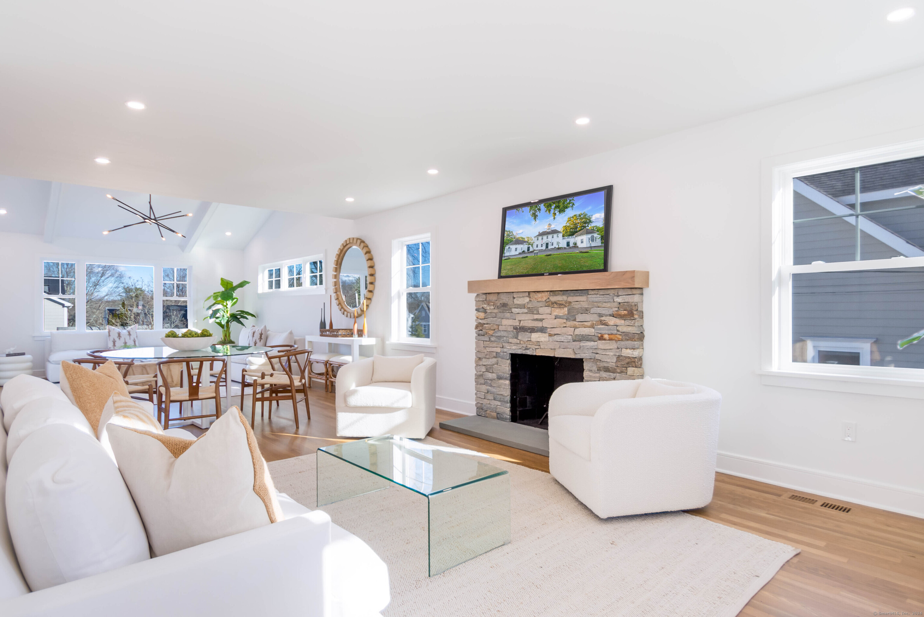 90 Ridgeview Avenue