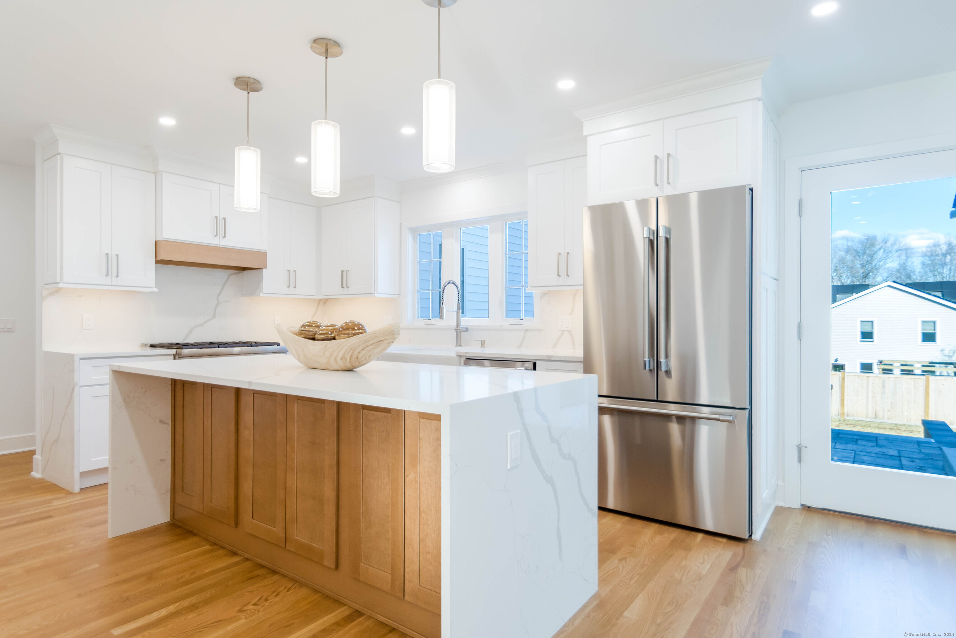 90 Ridgeview Avenue