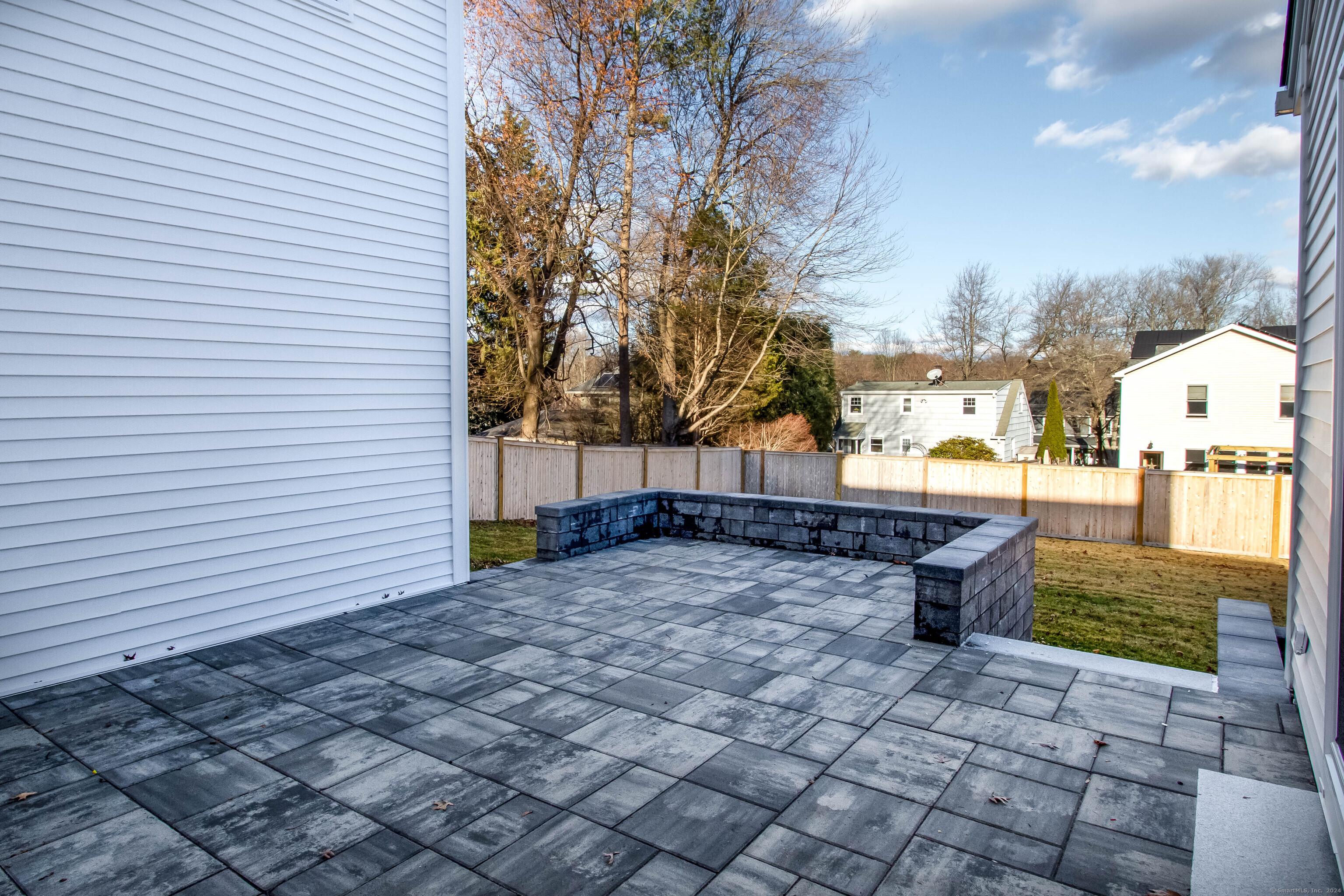 90 Ridgeview Avenue