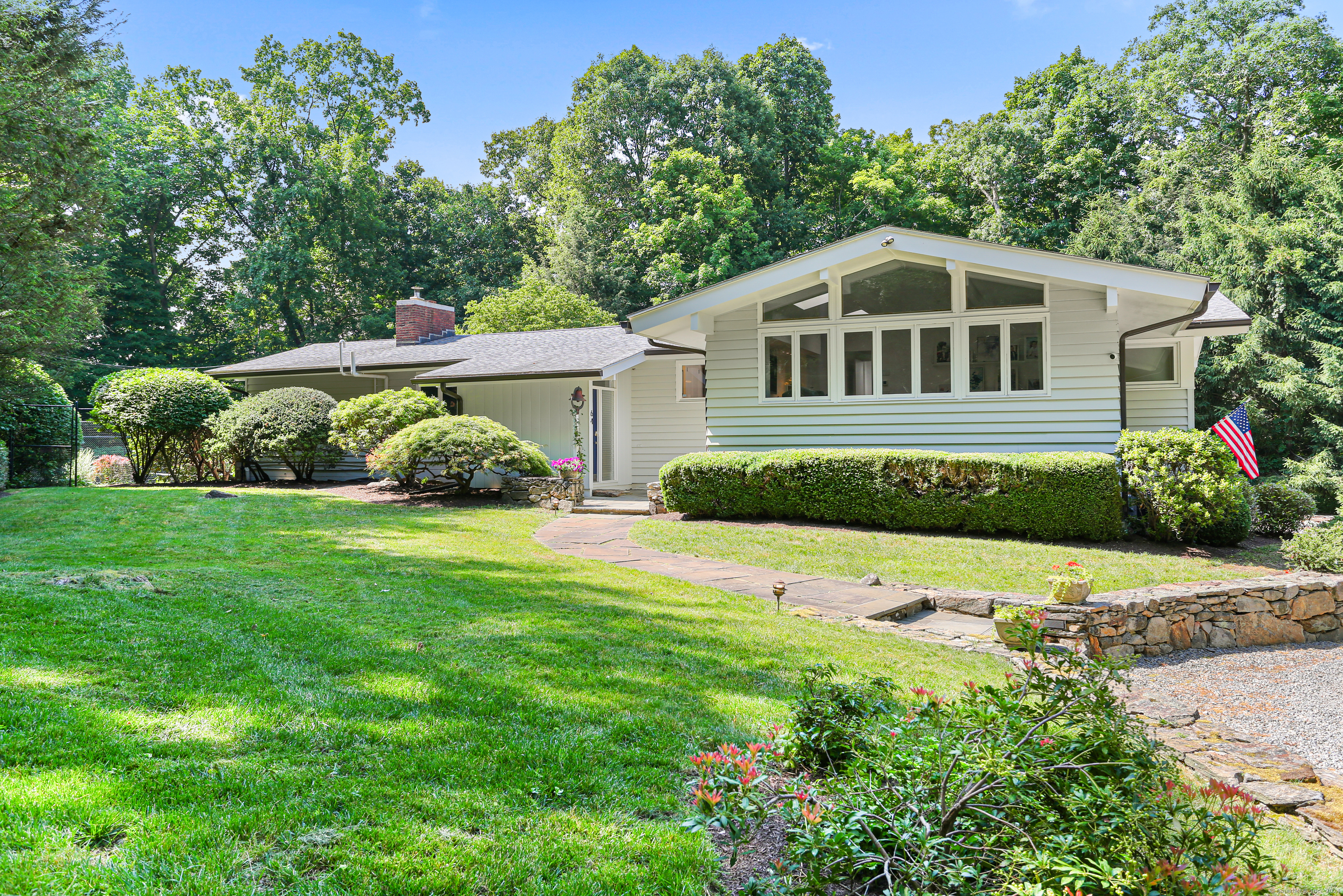 64 High Noon Road