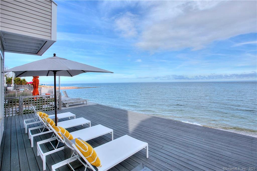2087 Fairfield Beach Road