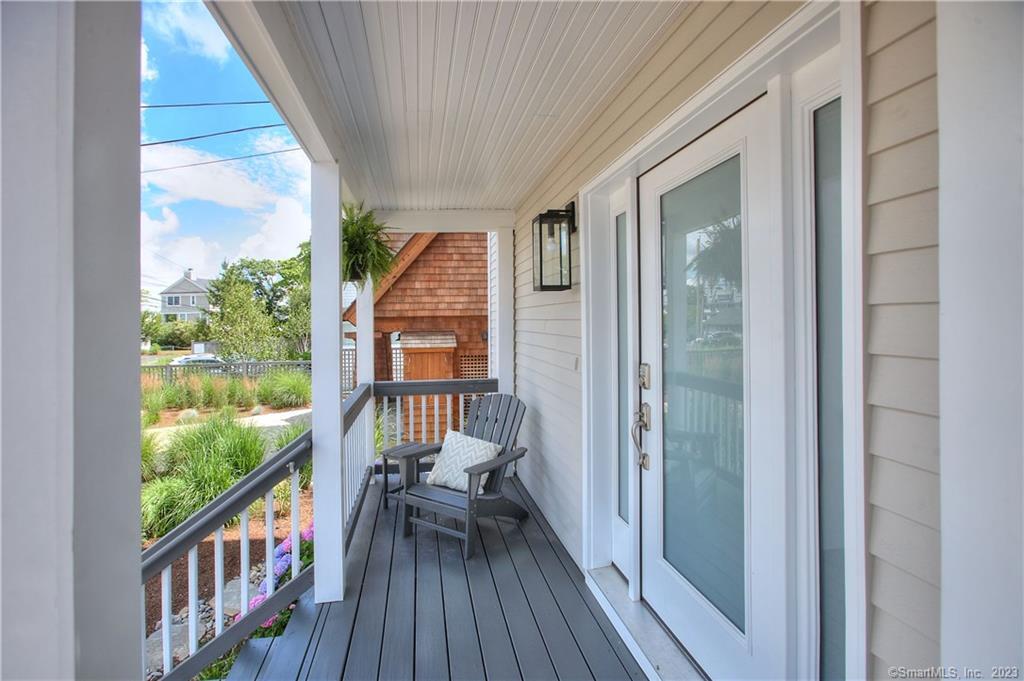 2087 Fairfield Beach Road