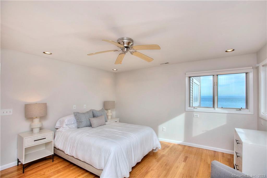 2087 Fairfield Beach Road