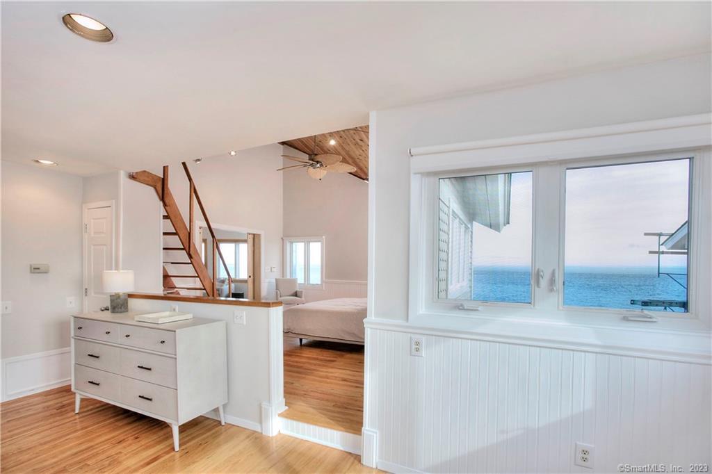 2087 Fairfield Beach Road