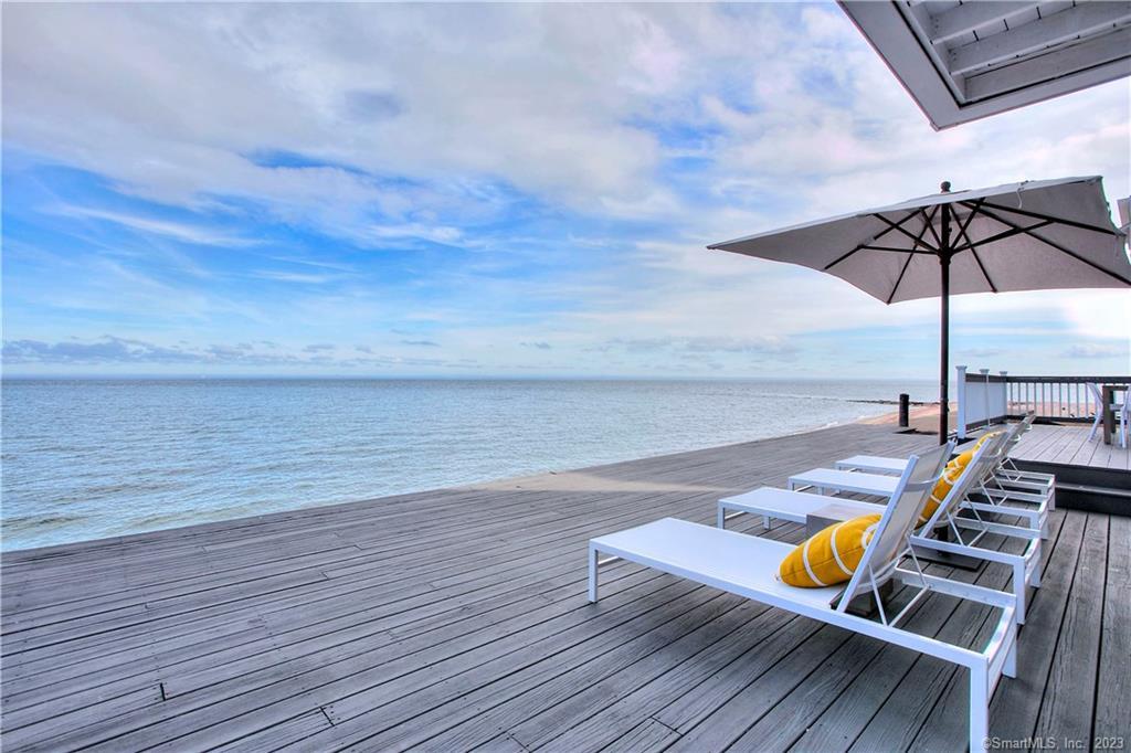2087 Fairfield Beach Road