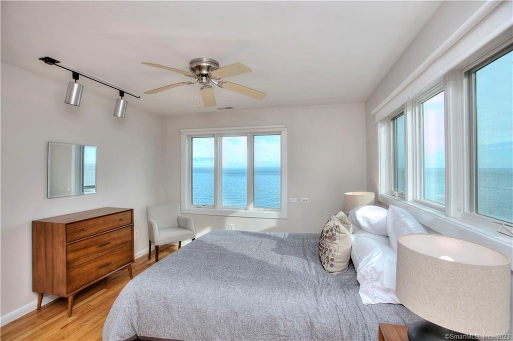 2087 Fairfield Beach Road