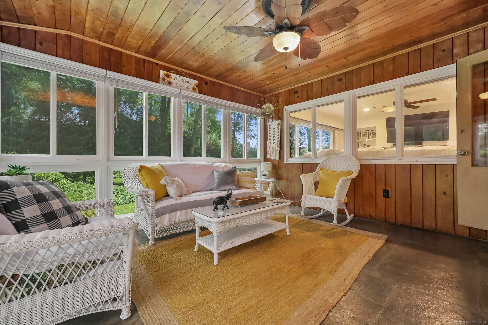 109 Meadowcrest Drive