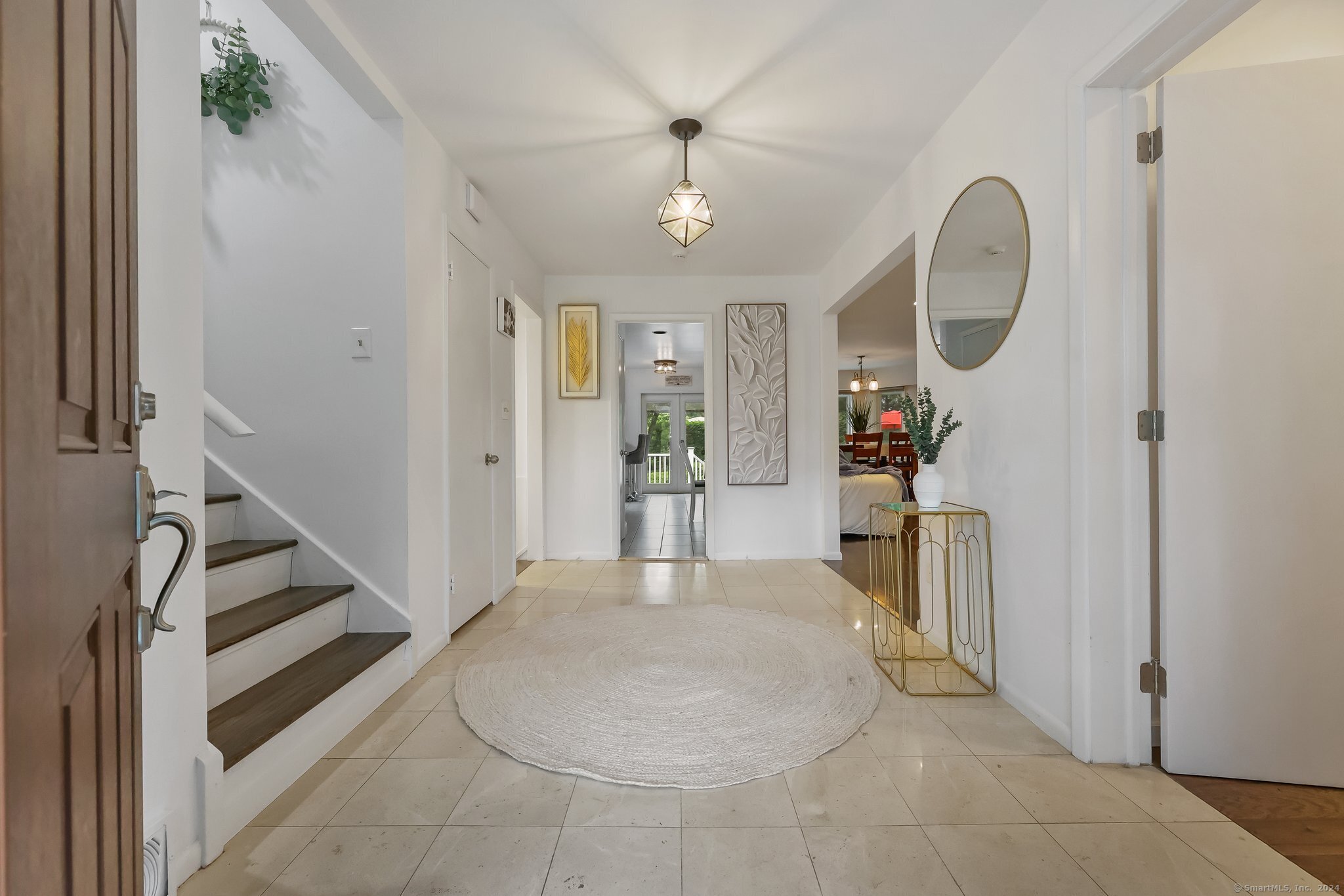 109 Meadowcrest Drive