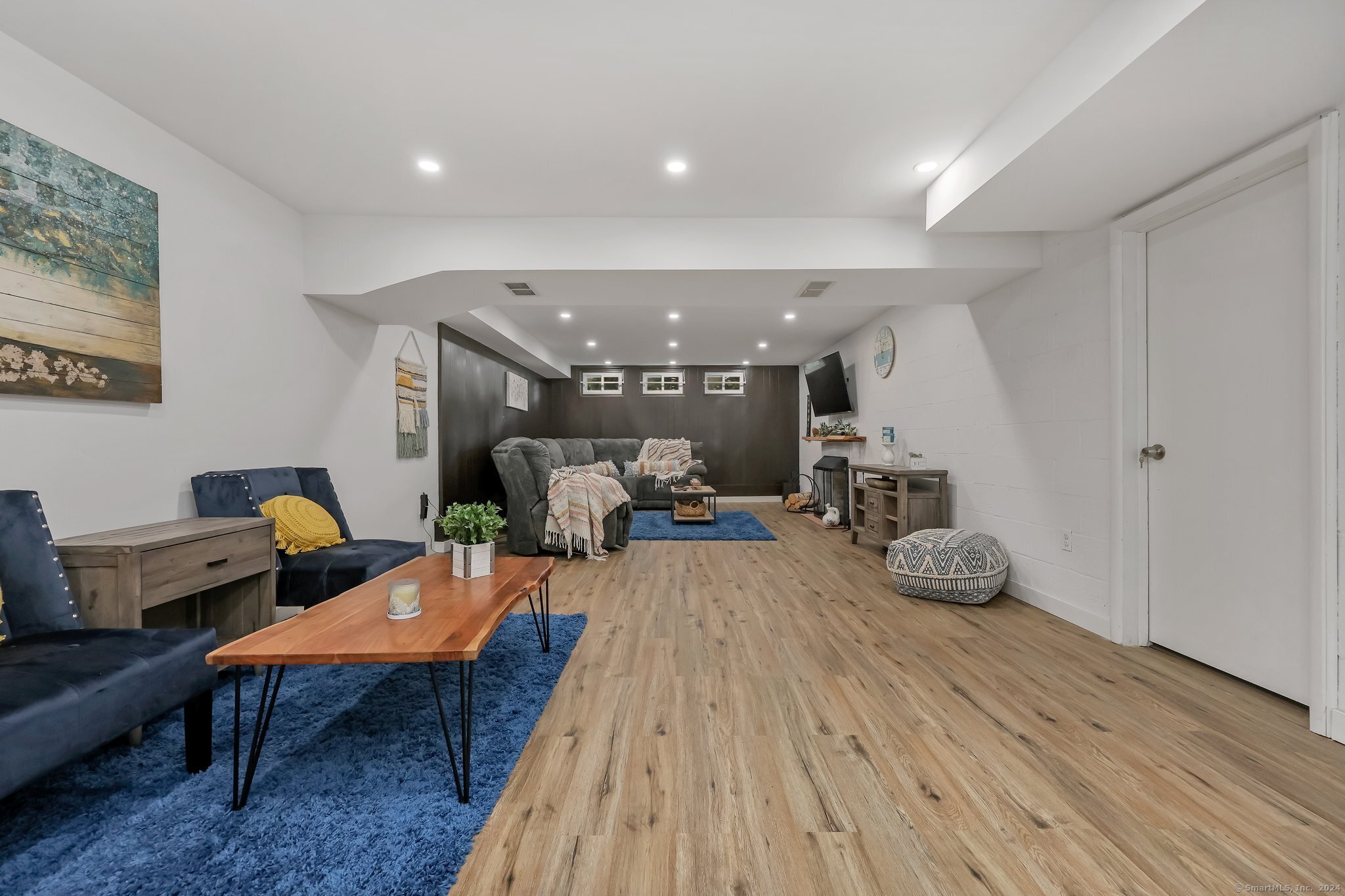 109 Meadowcrest Drive