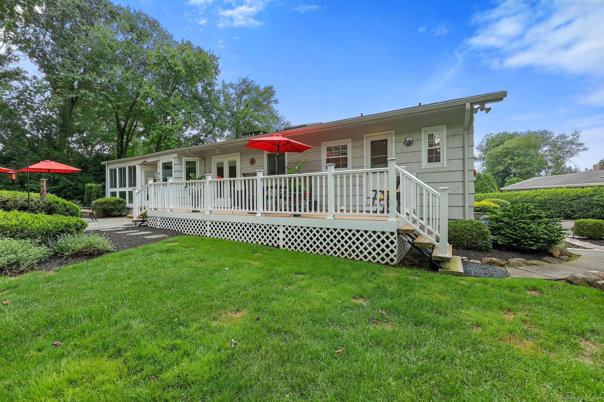 109 Meadowcrest Drive