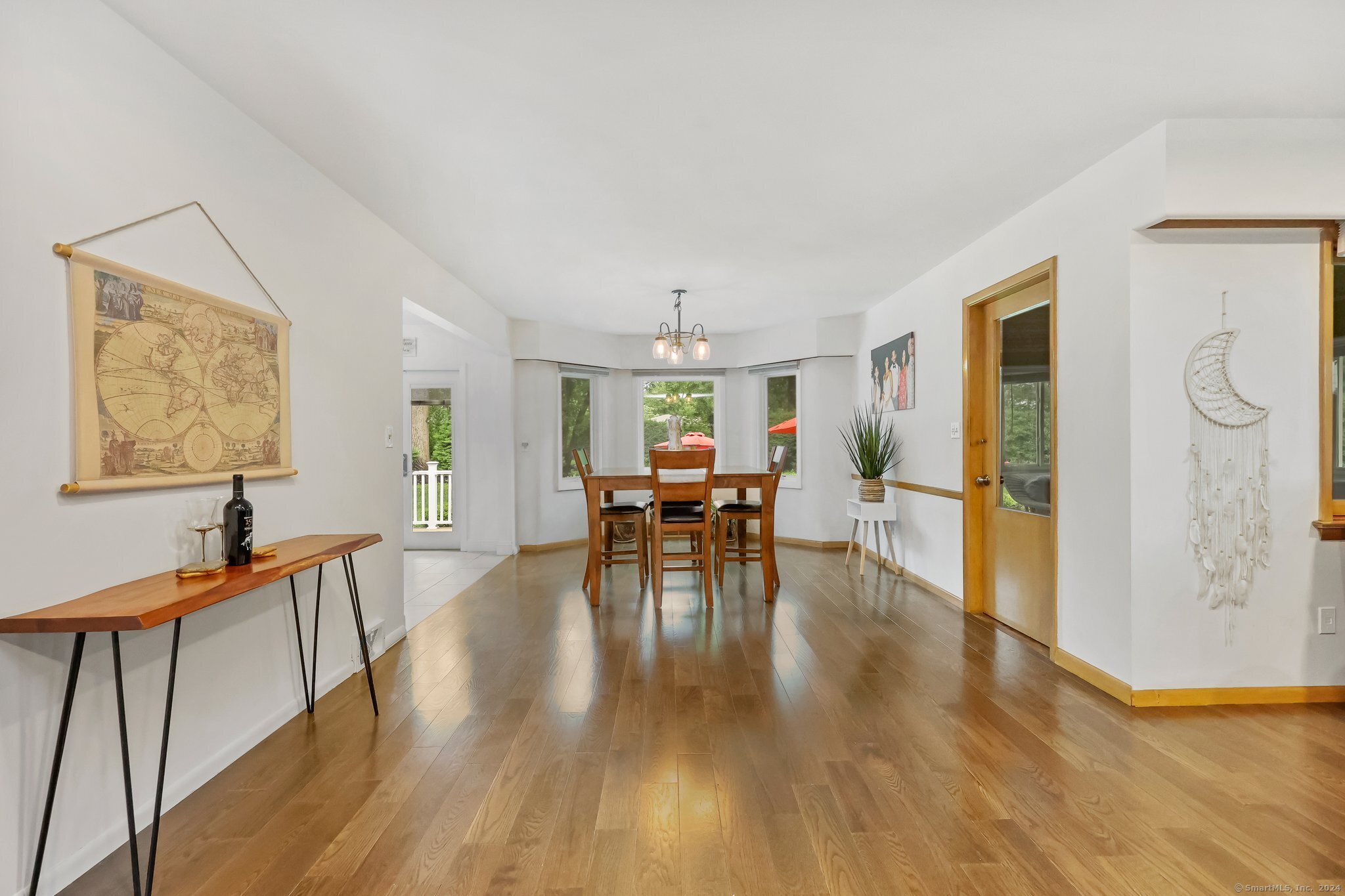 109 Meadowcrest Drive