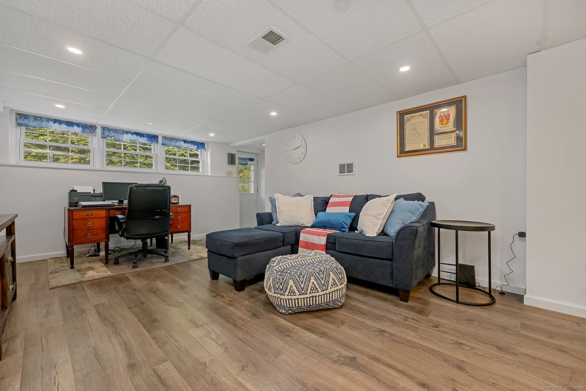 109 Meadowcrest Drive