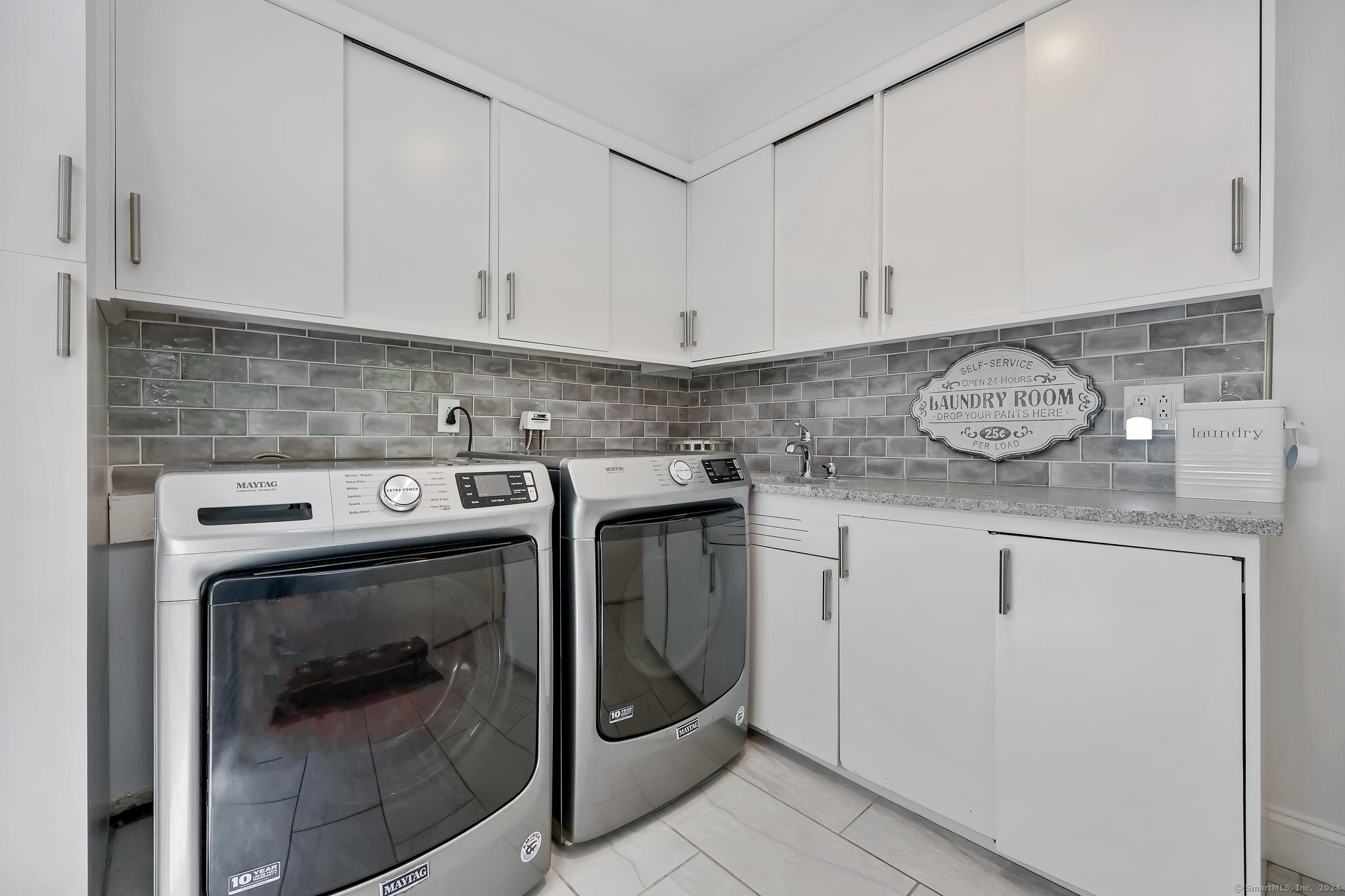 109 Meadowcrest Drive