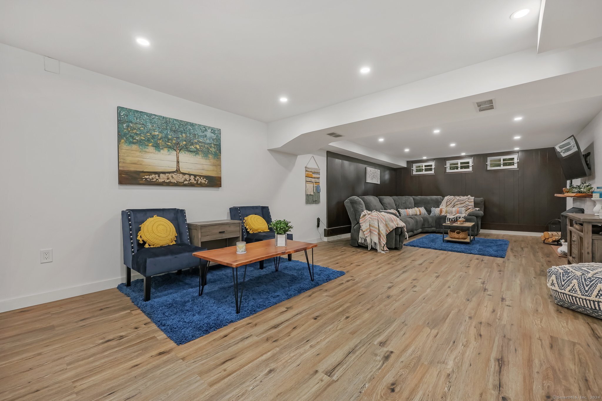 109 Meadowcrest Drive