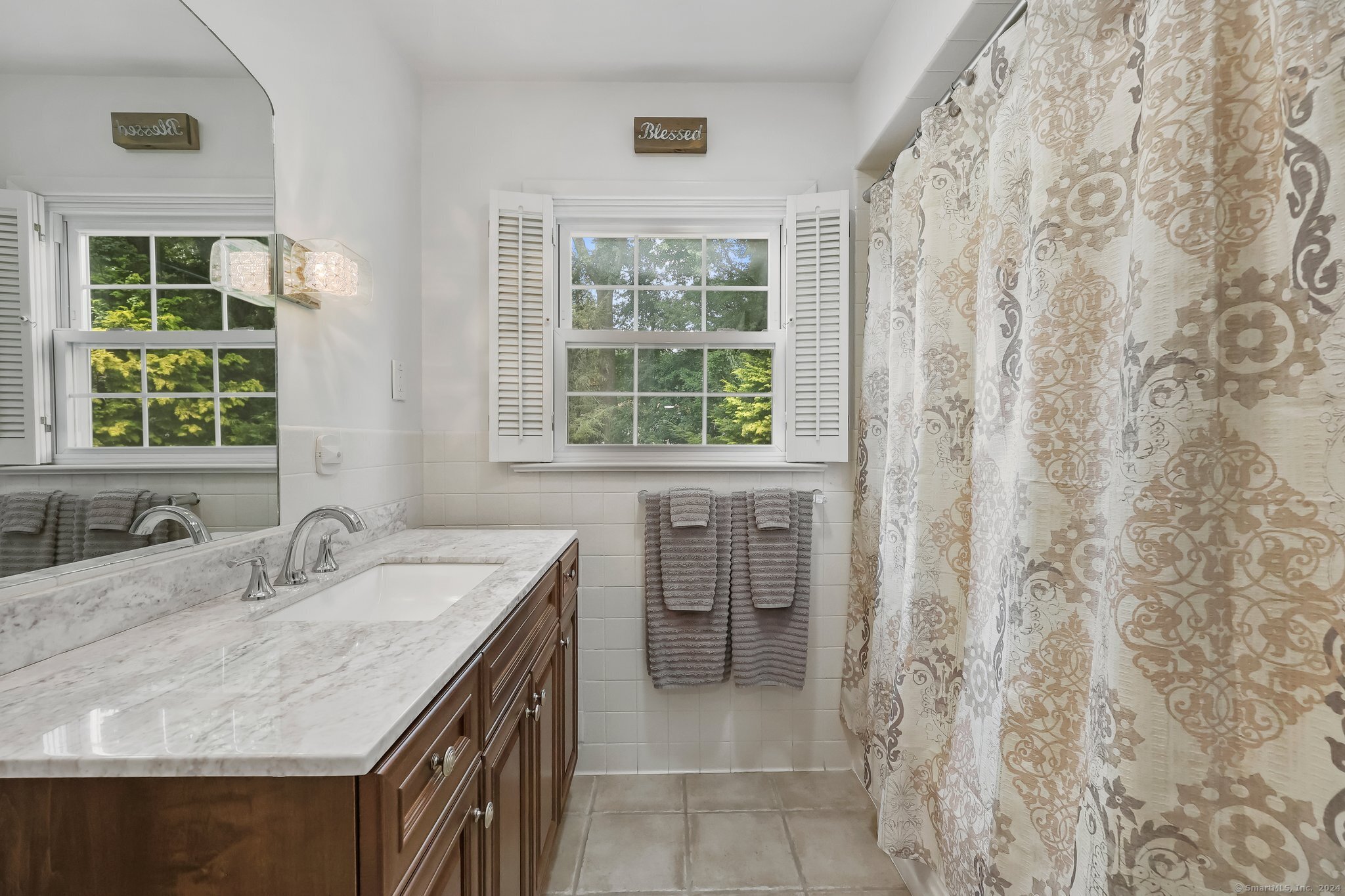 109 Meadowcrest Drive