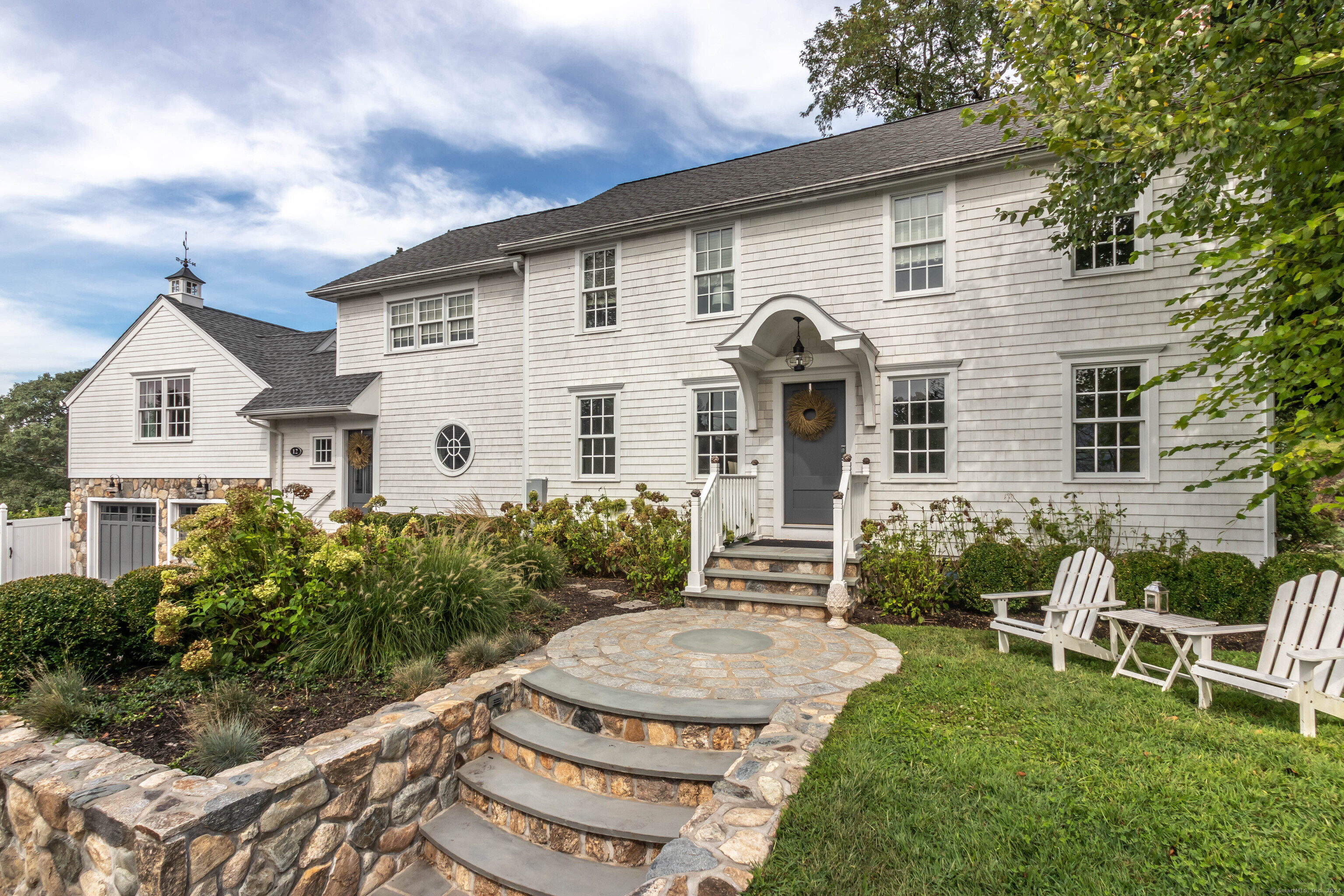 12 Cunningham Place