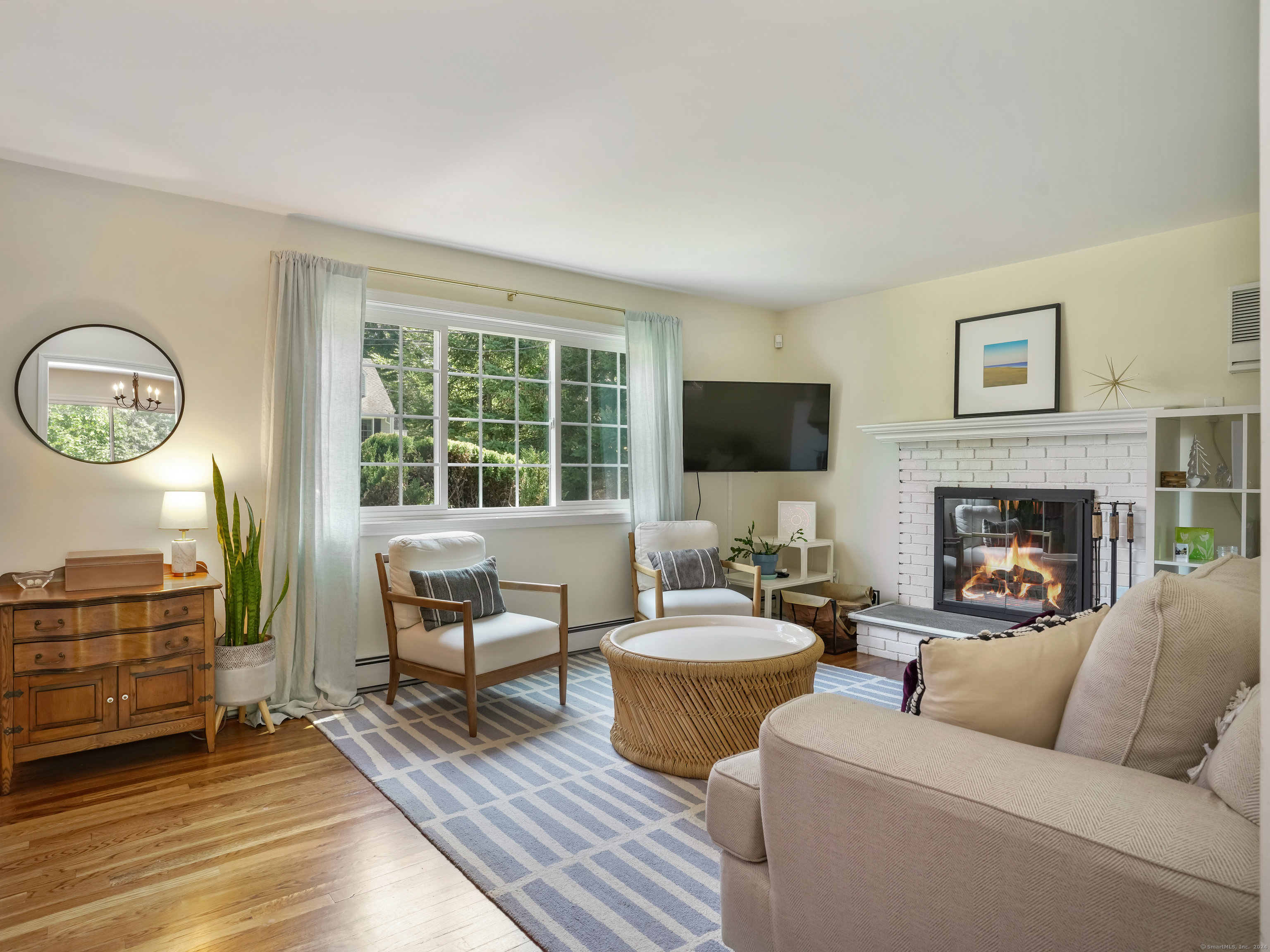122 Woodbury Avenue