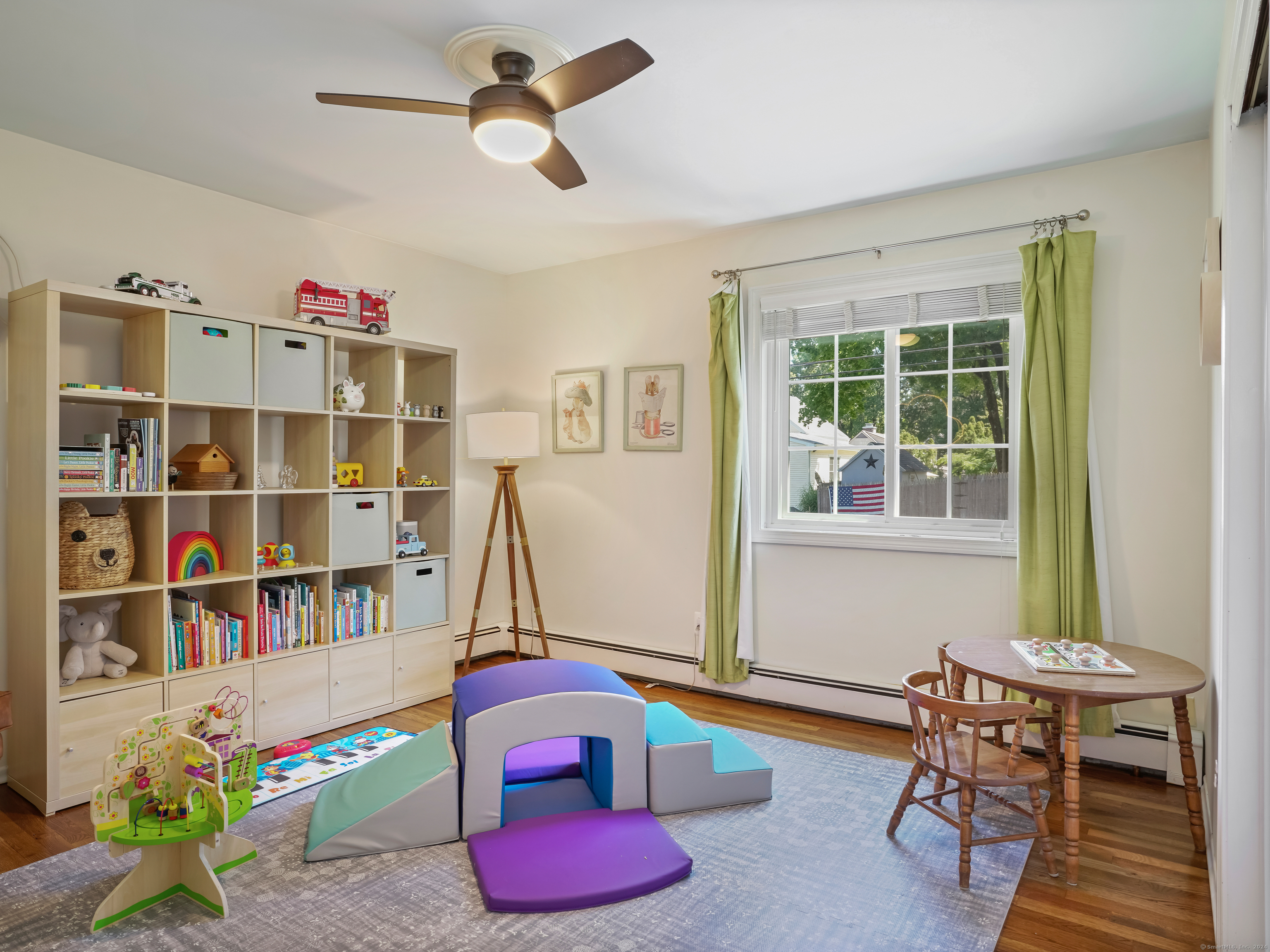 122 Woodbury Avenue