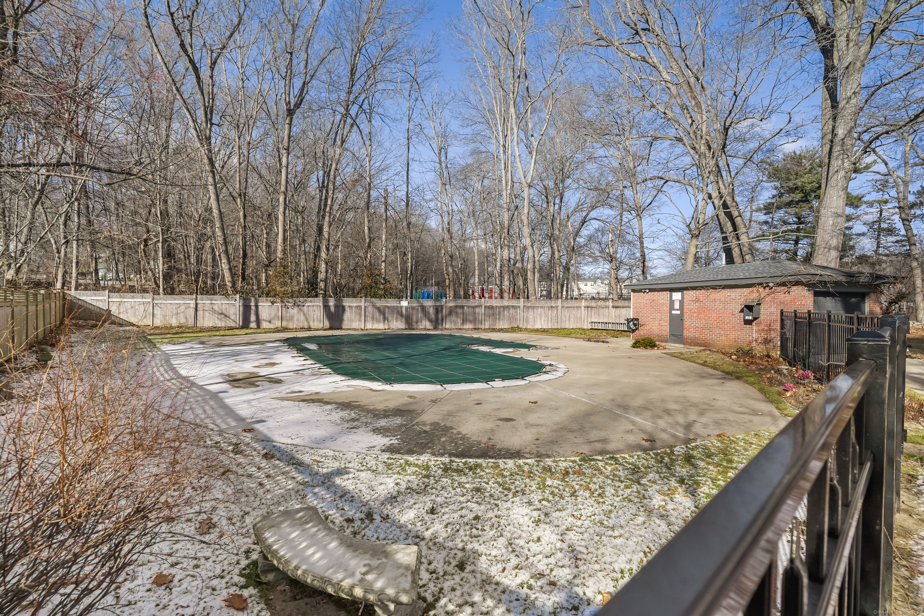160 Fairfield Woods Road APT 42