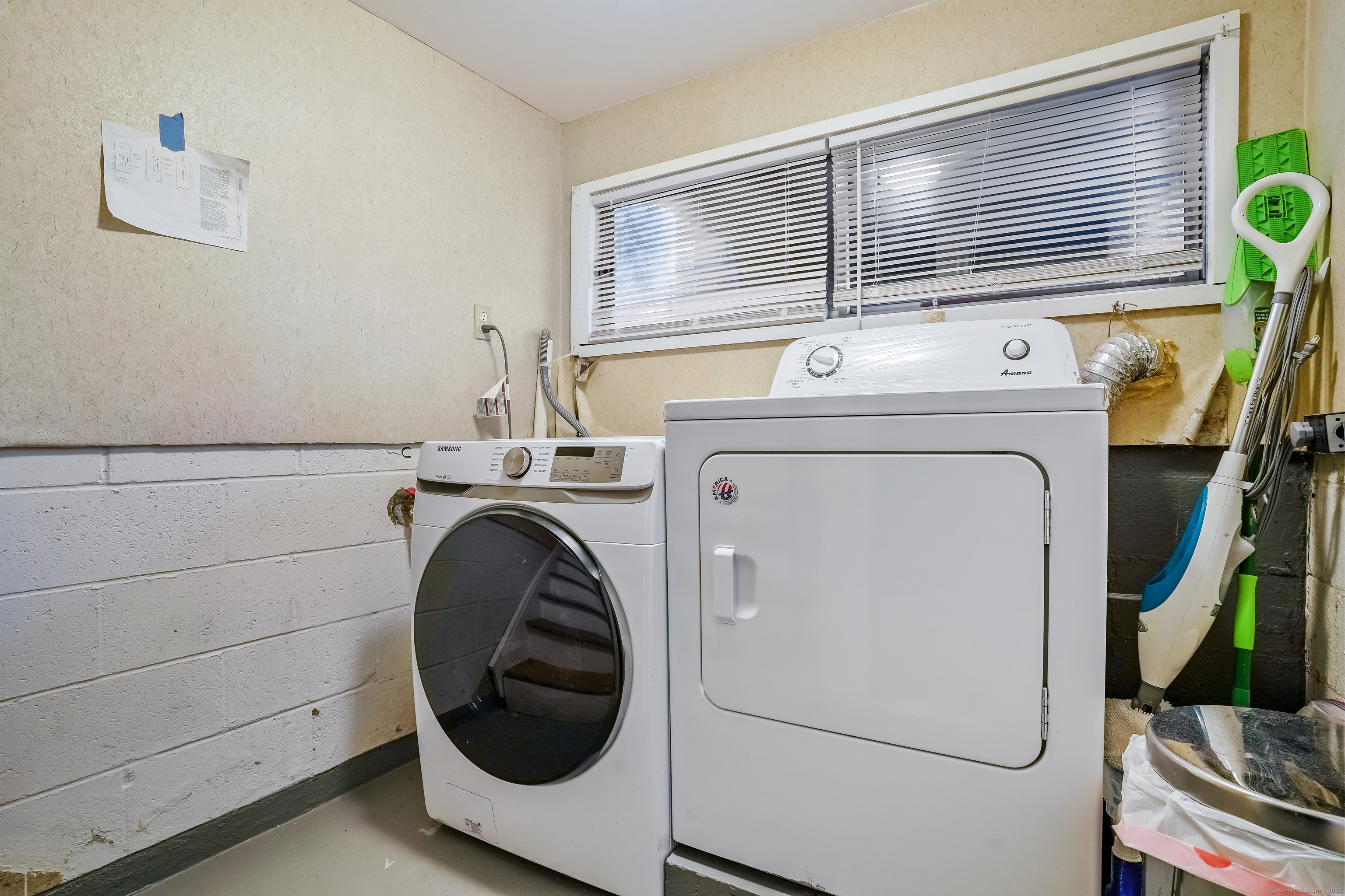 160 Fairfield Woods Road APT 42